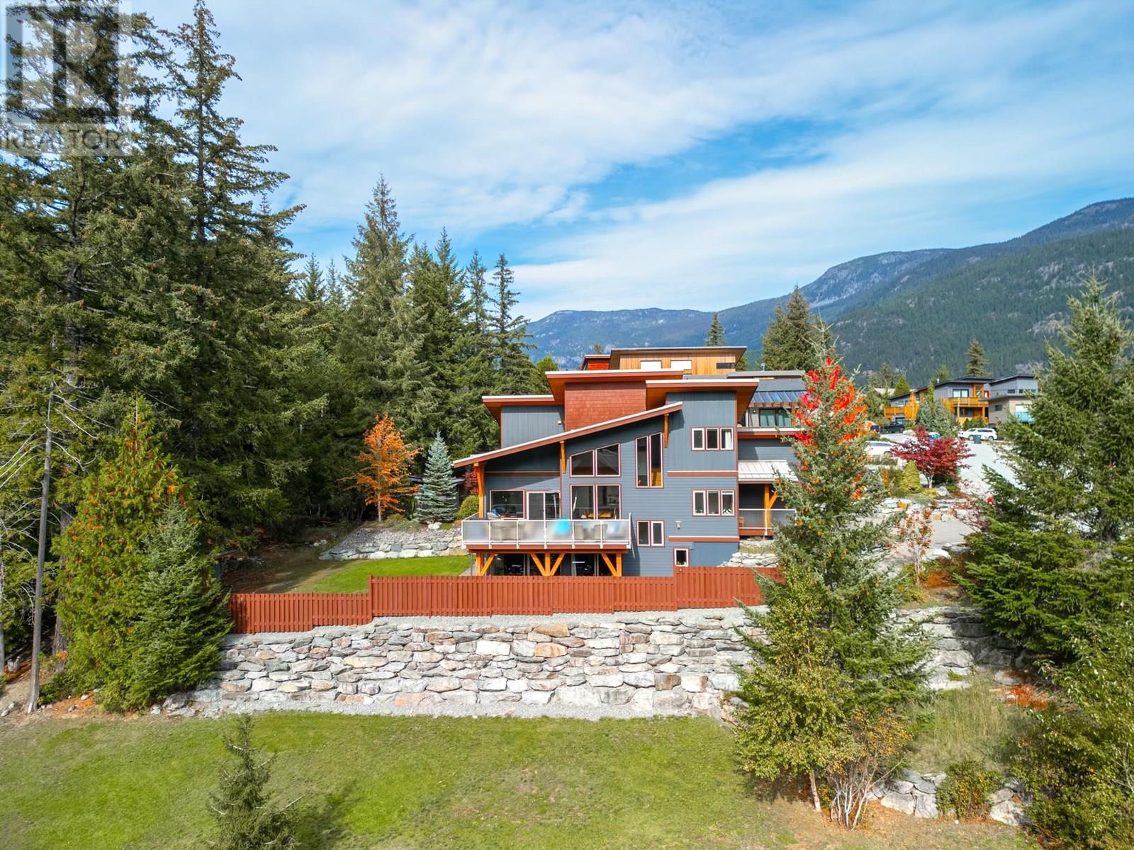 7457 DOGWOOD STREET, Pemberton