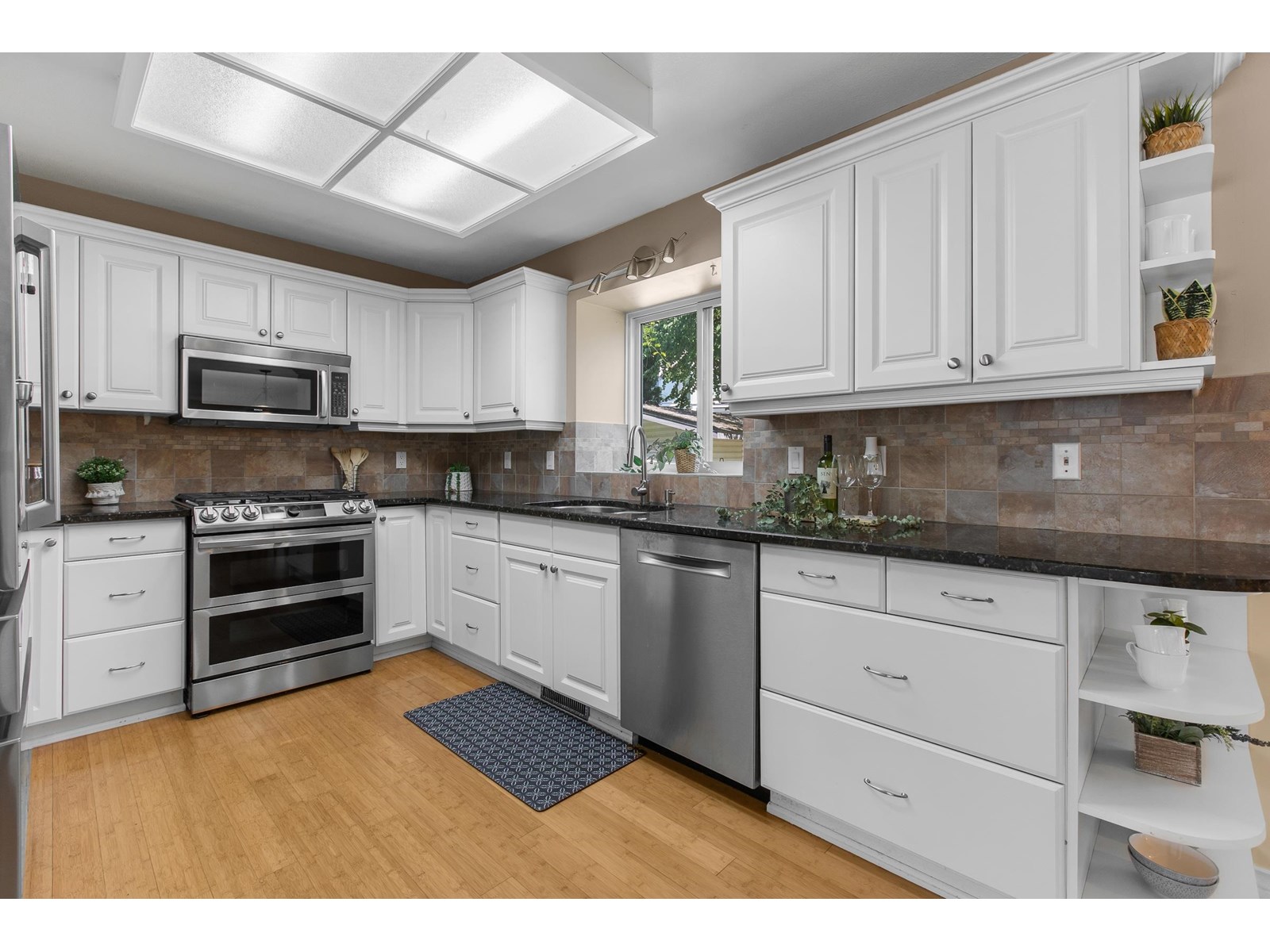 Photo 18 of 8418 214 Street, Langley BC