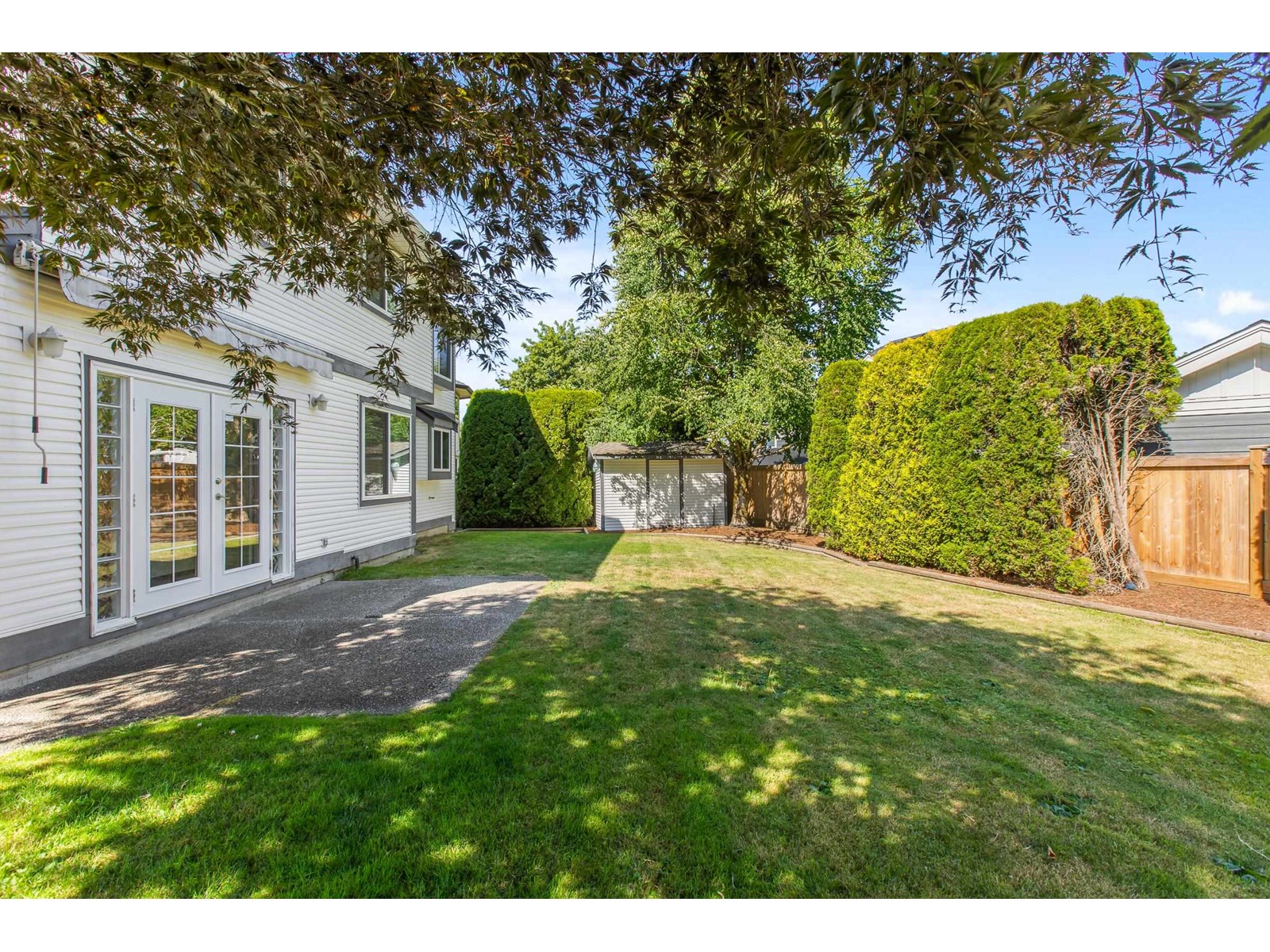 Photo 5 of 8418 214 Street, Langley BC