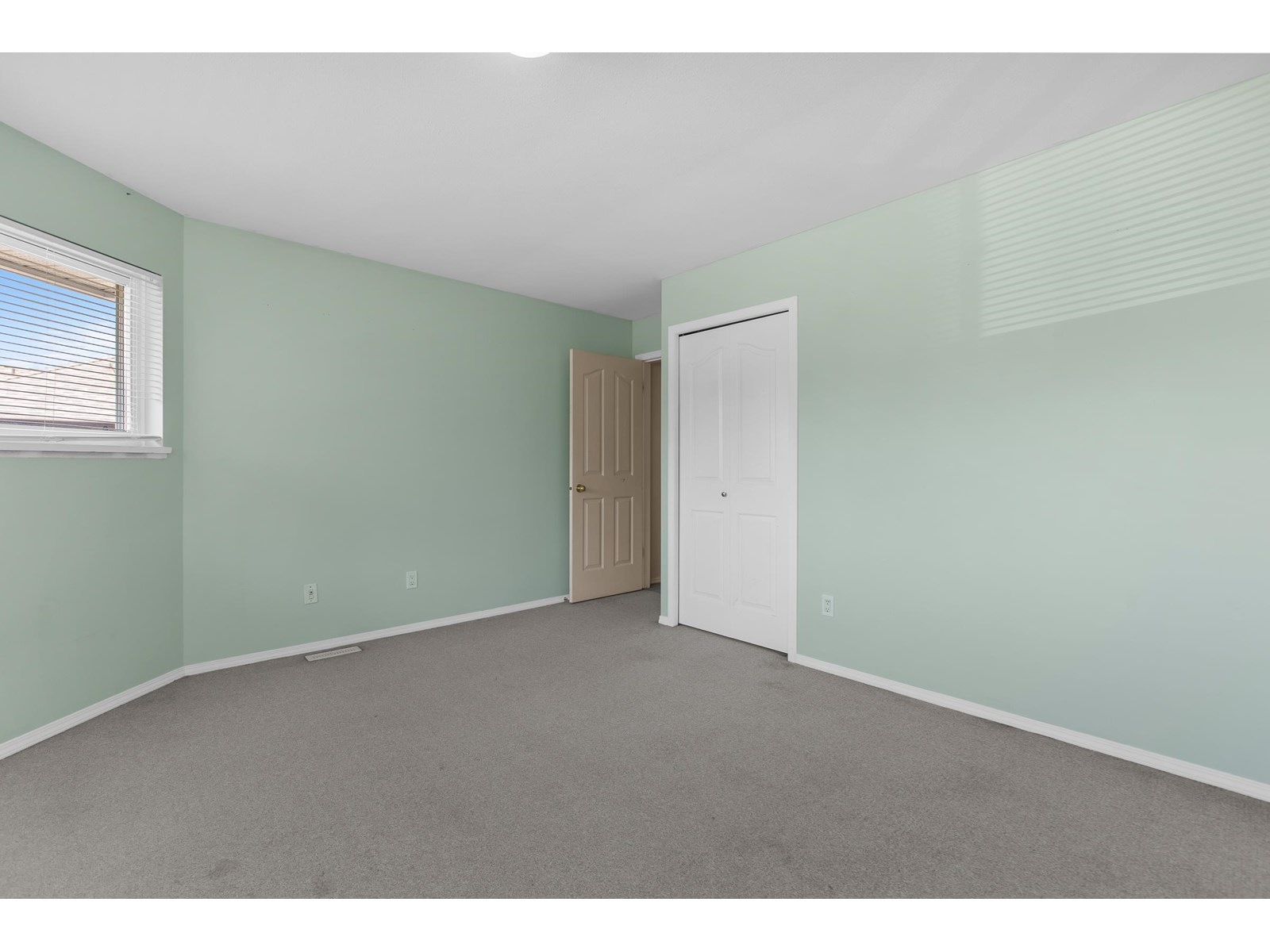 Photo 35 of 8418 214 Street, Langley BC