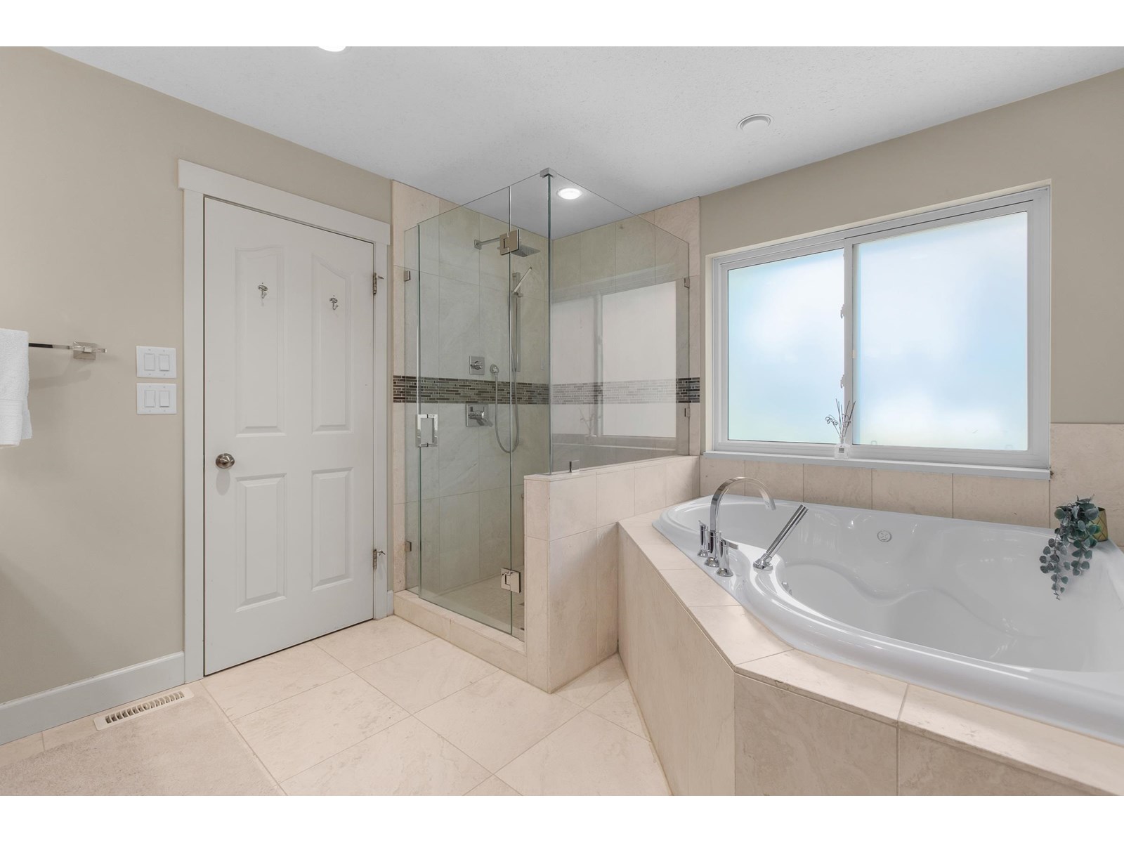 Photo 39 of 8418 214 Street, Langley BC