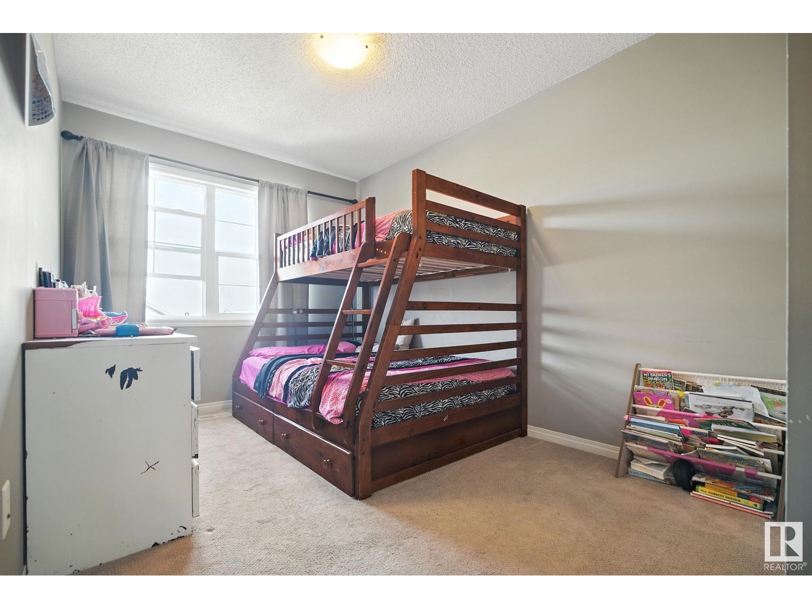 Photo 22 of 4033 Orchards Dr Sw, Edmonton AB
