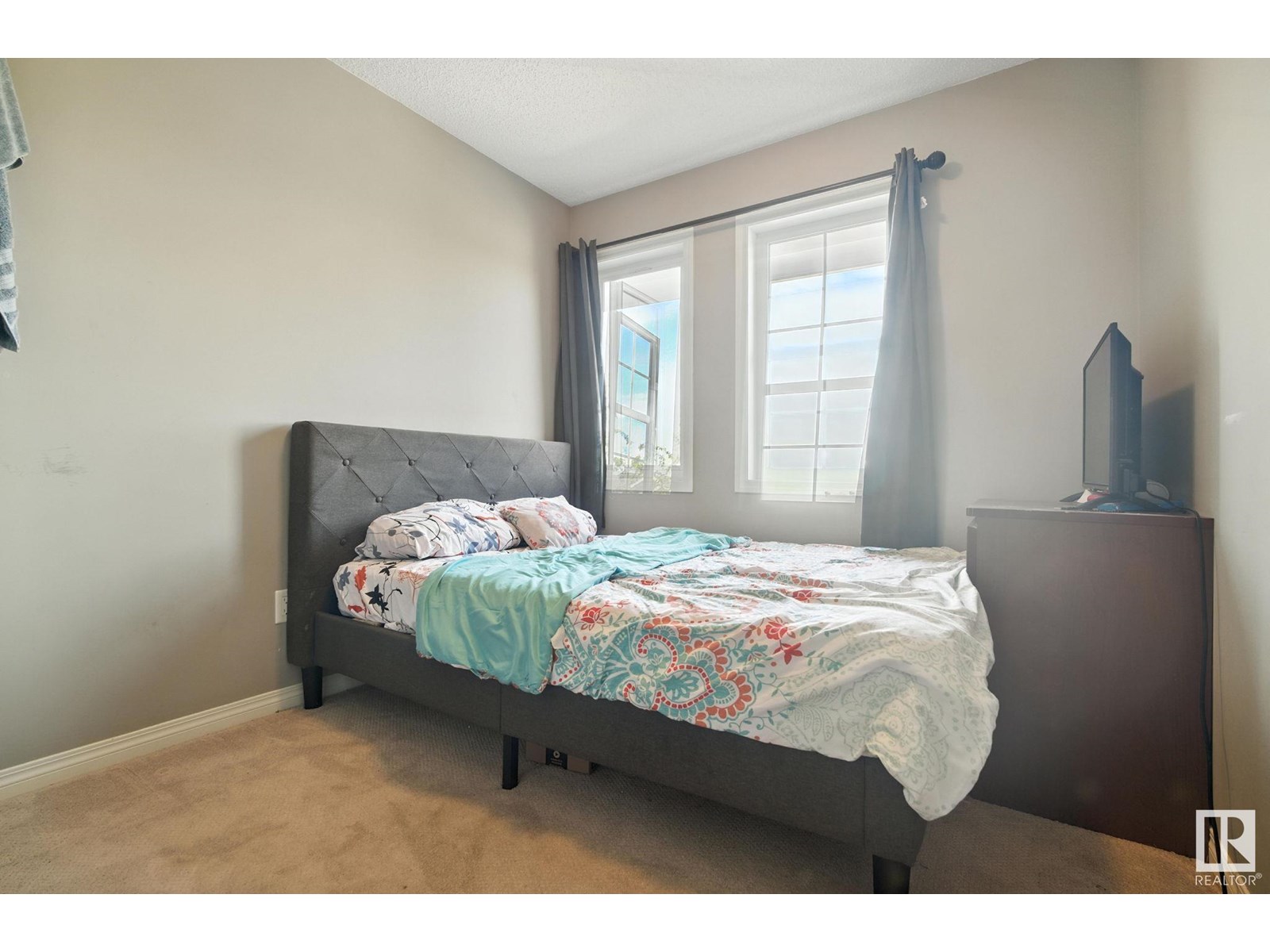 Photo 14 of 4033 Orchards Dr Sw, Edmonton AB