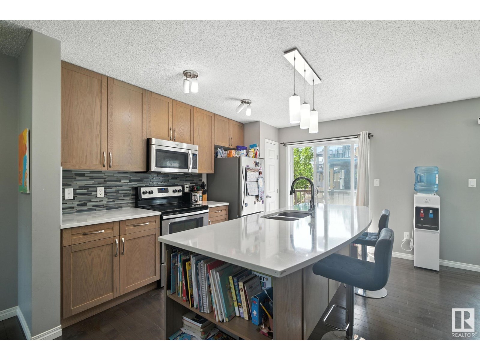 Photo 9 of 4033 Orchards Dr Sw, Edmonton AB