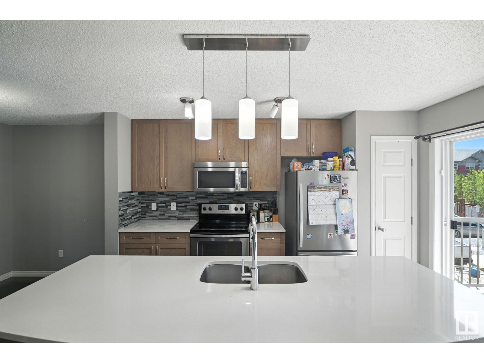 Photo 8 of 4033 Orchards Dr Sw, Edmonton AB