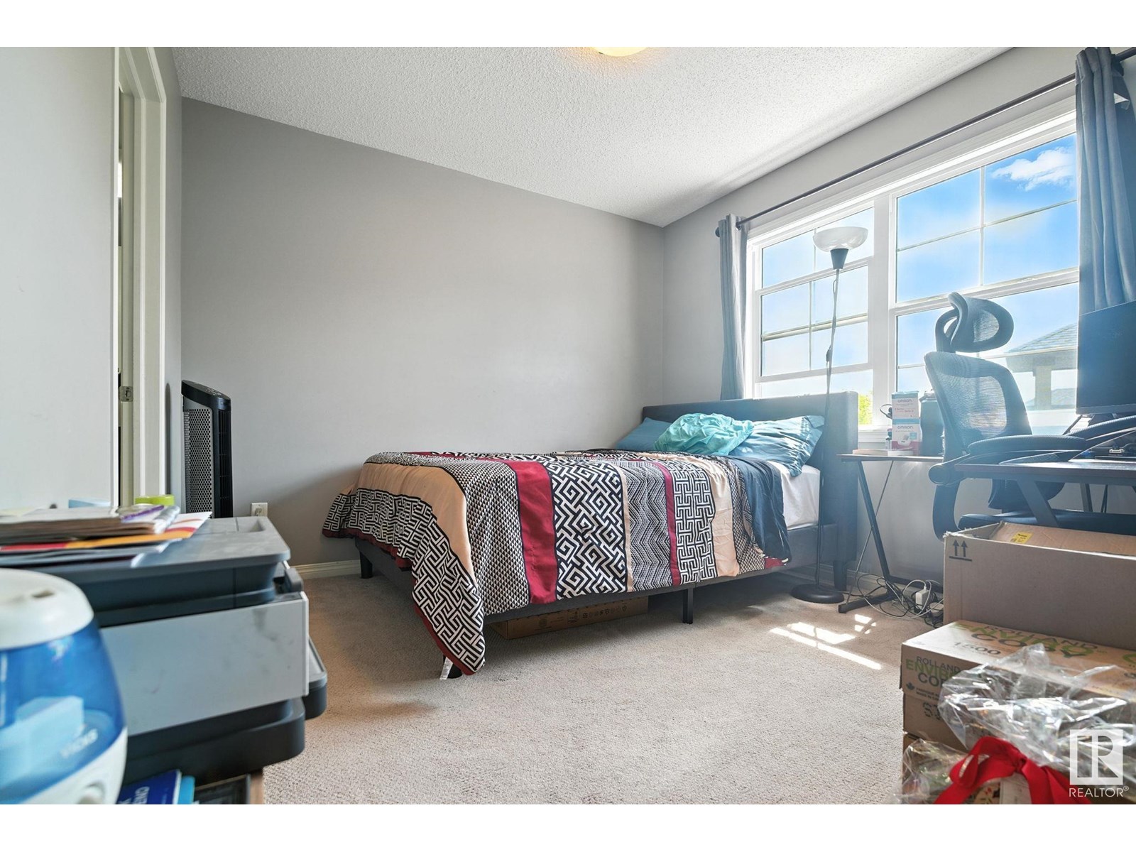 Photo 12 of 4033 Orchards Dr Sw, Edmonton AB