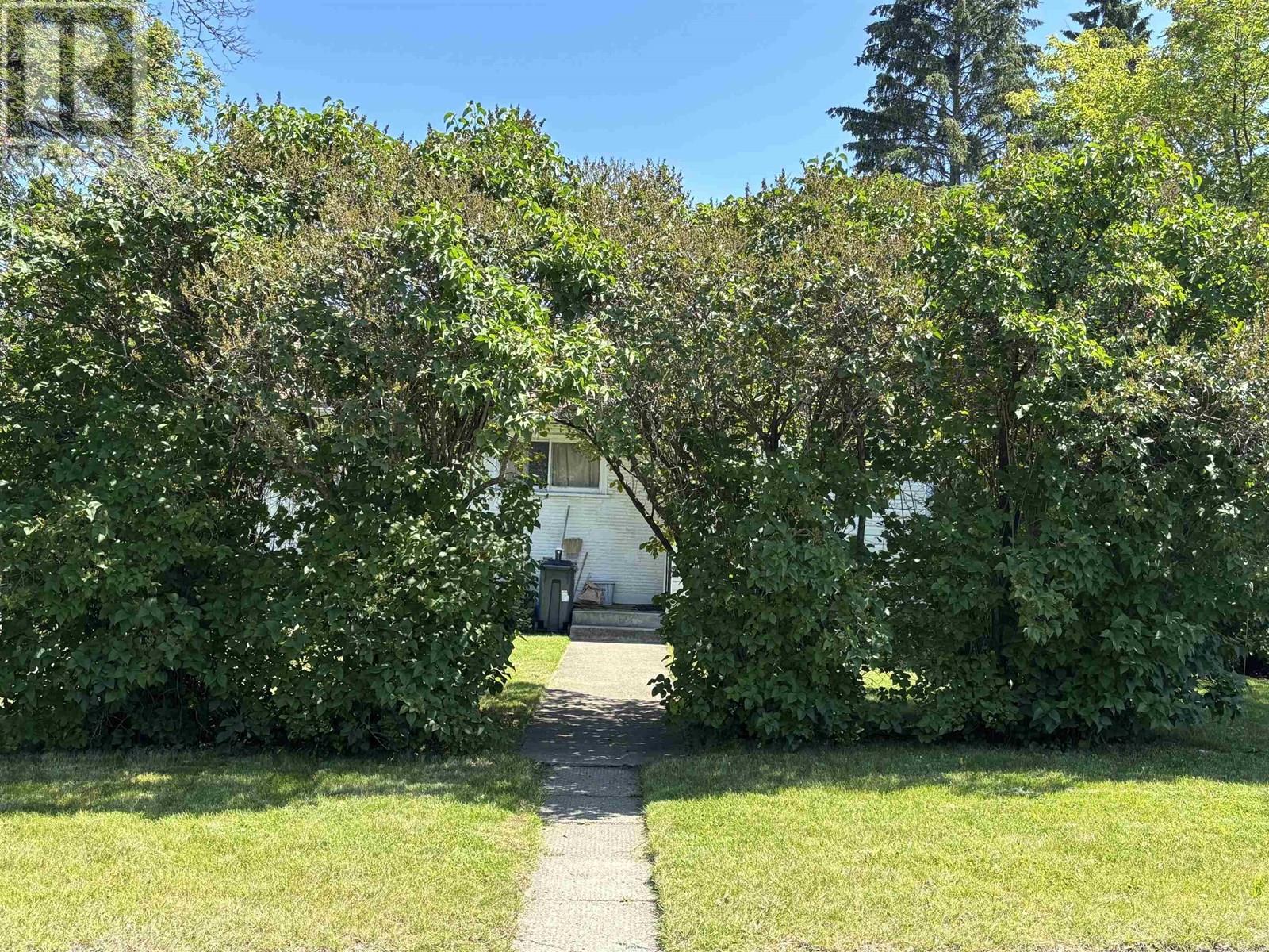 Photo 7 of 408 Watrous Street, Prince George BC