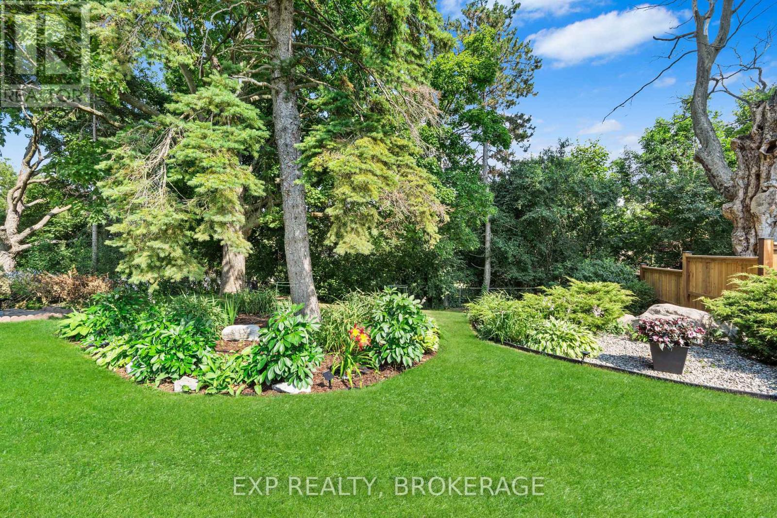Photo 40 of 564 Braeside Crescent, Kingston ON