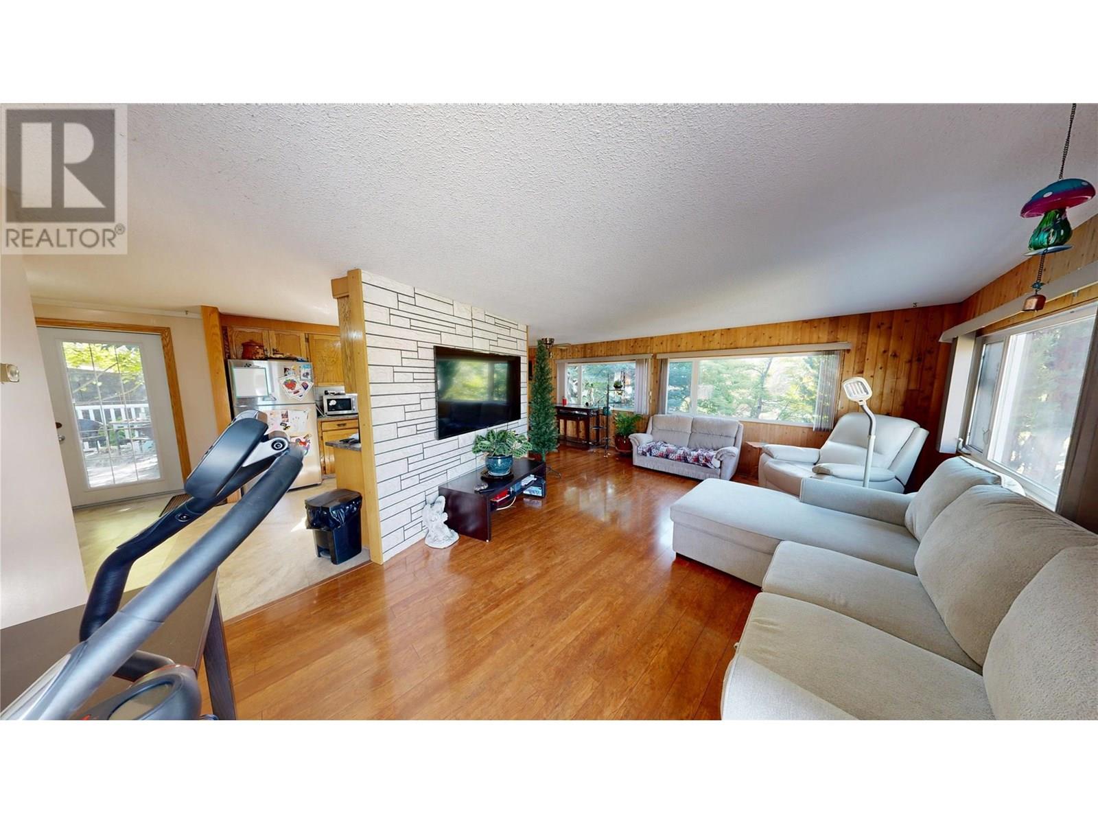Photo 56 of 7516 Columbia Avenue, Radium Hot Springs BC