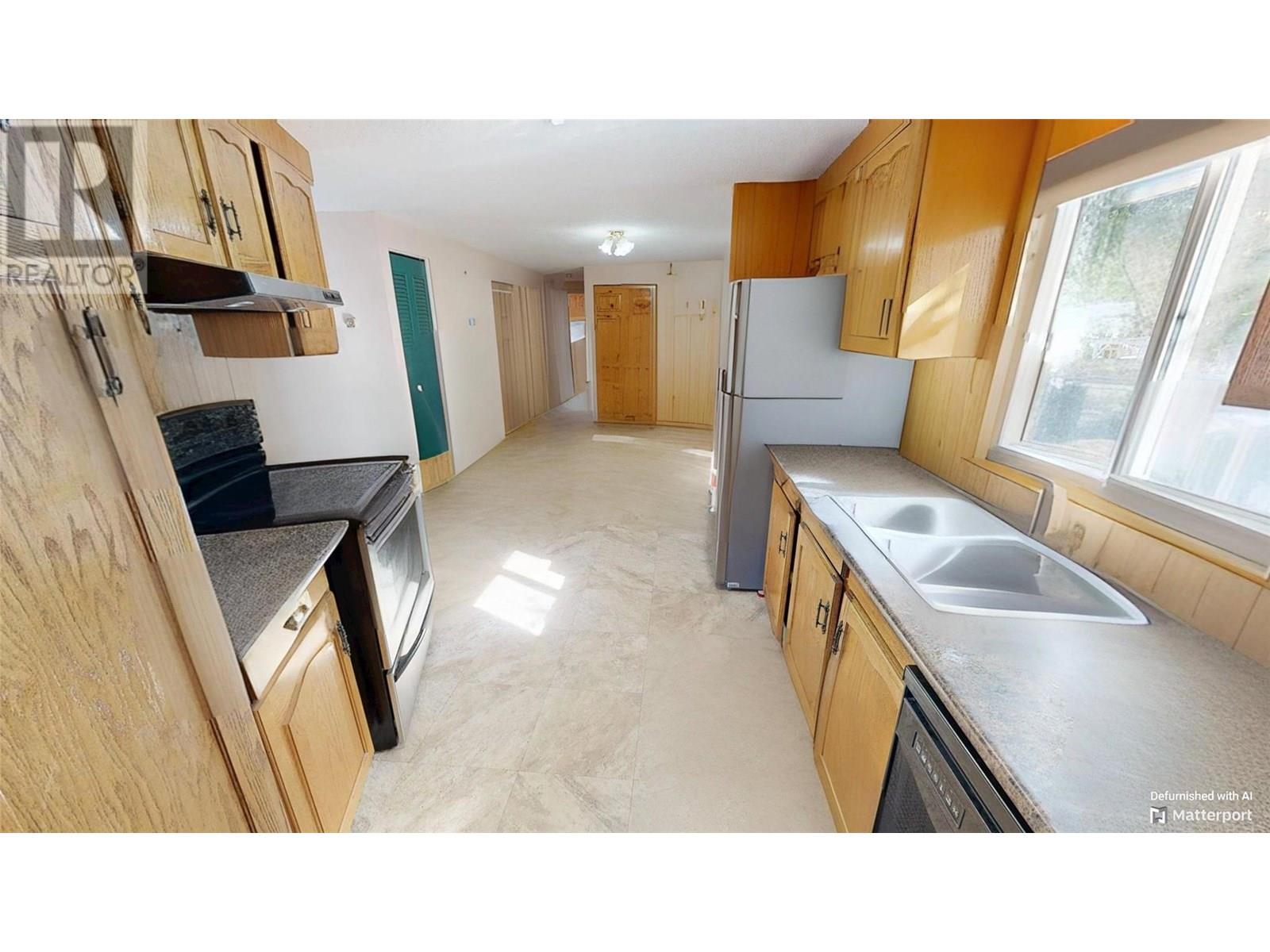 Photo 13 of 7516 Columbia Avenue, Radium Hot Springs BC