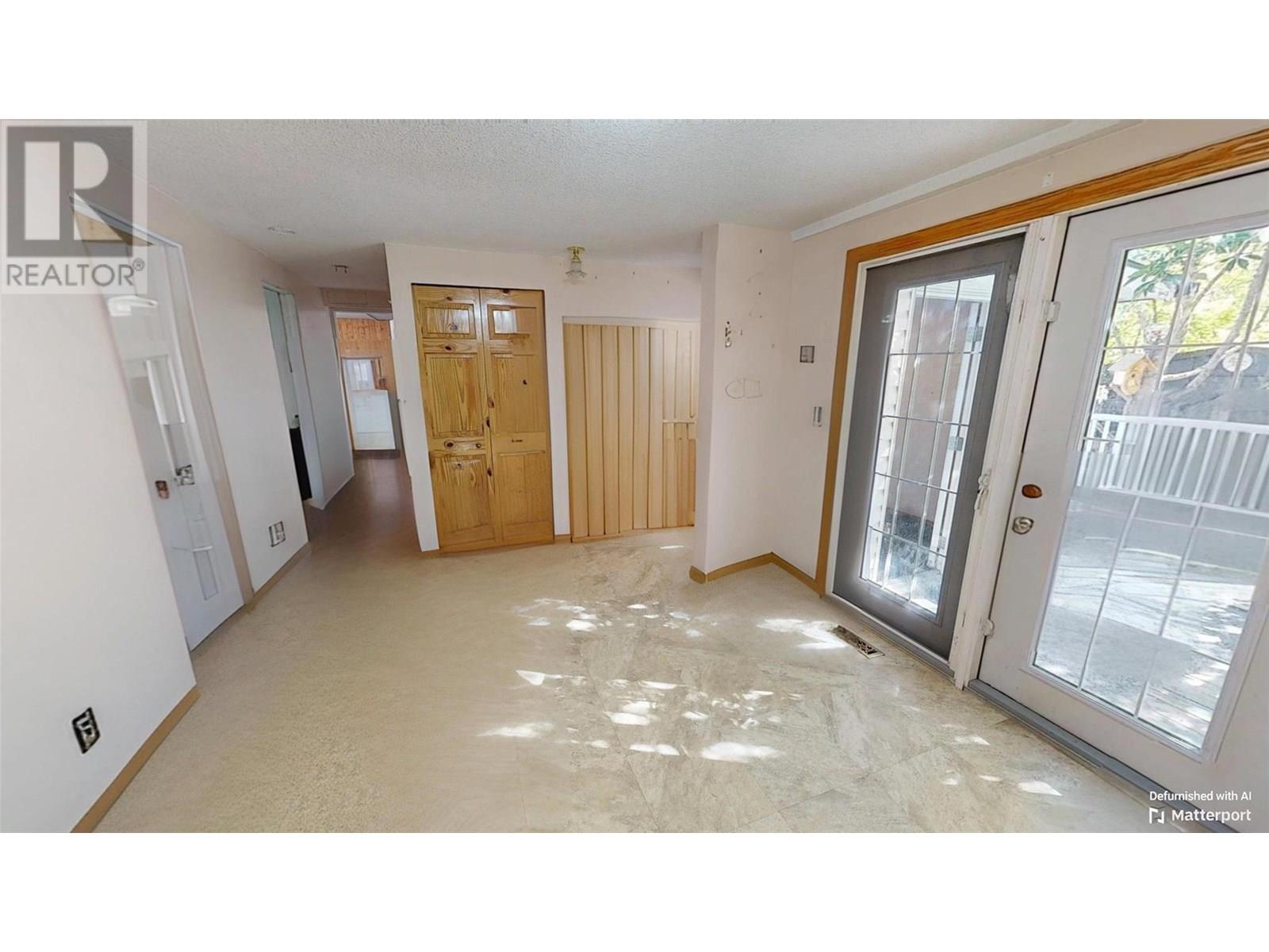 Photo 2 of 7516 Columbia Avenue, Radium Hot Springs BC