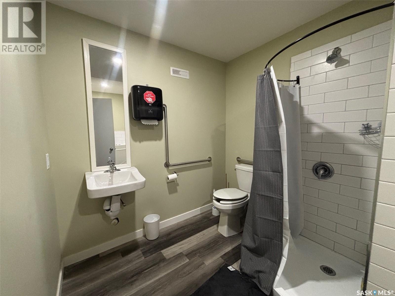 Photo 12 of 3030 Whitmore Avenue, Regina SK