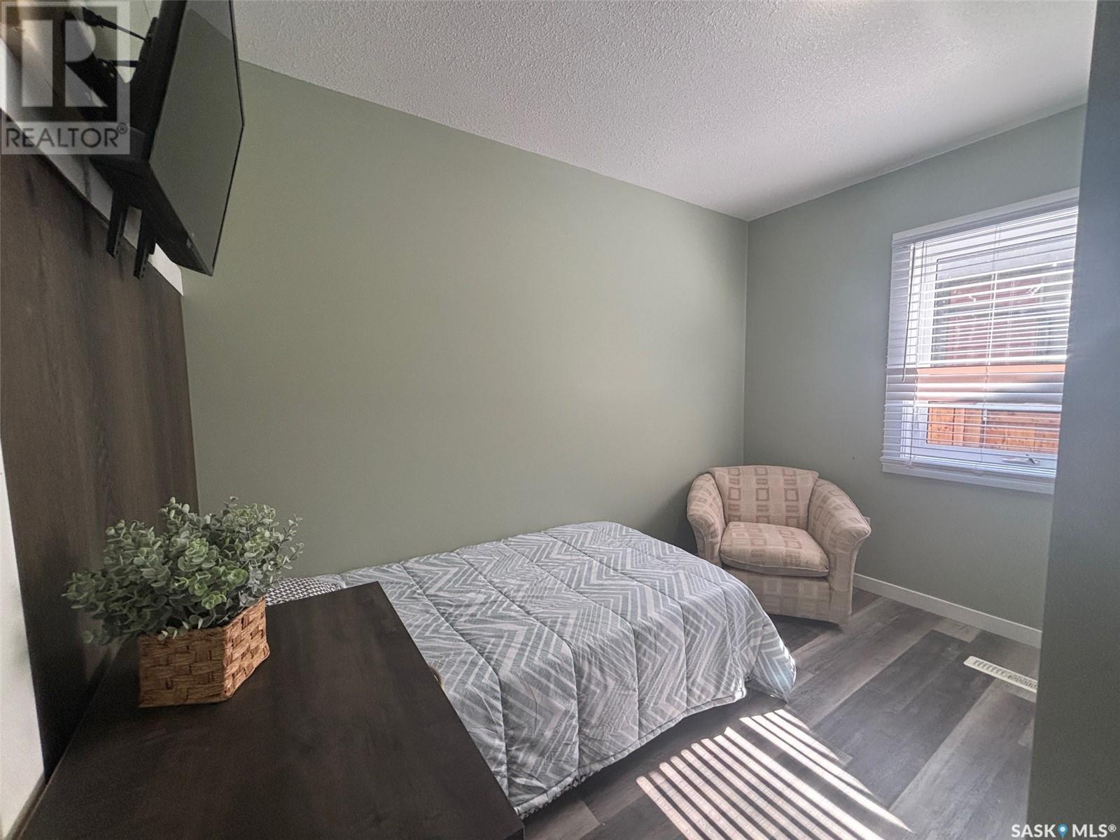 Photo 9 of 3030 Whitmore Avenue, Regina SK