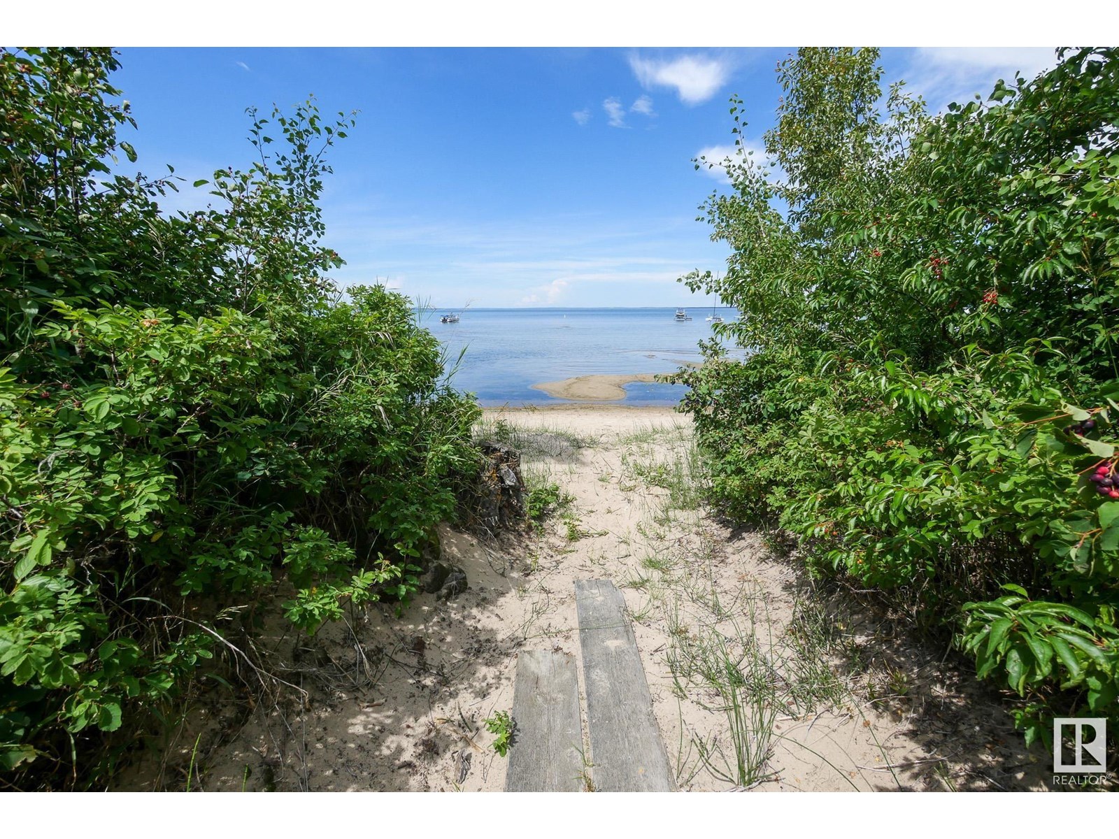 Photo 28 of 1013 A 1 Ave Mameo Beach, Rural Wetaskiwin County AB
