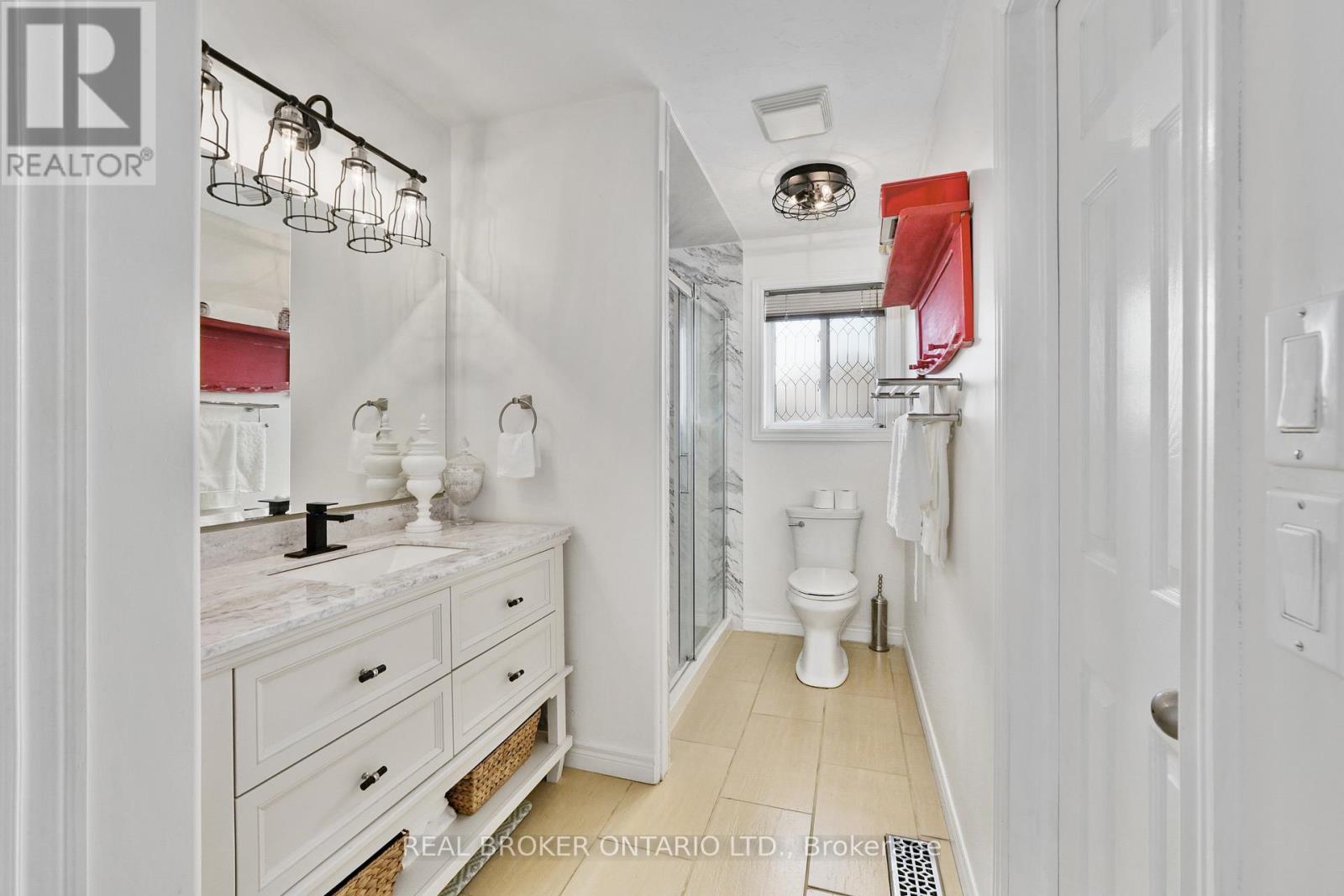 Photo 16 of 14 Northview Lane, Quinte West ON