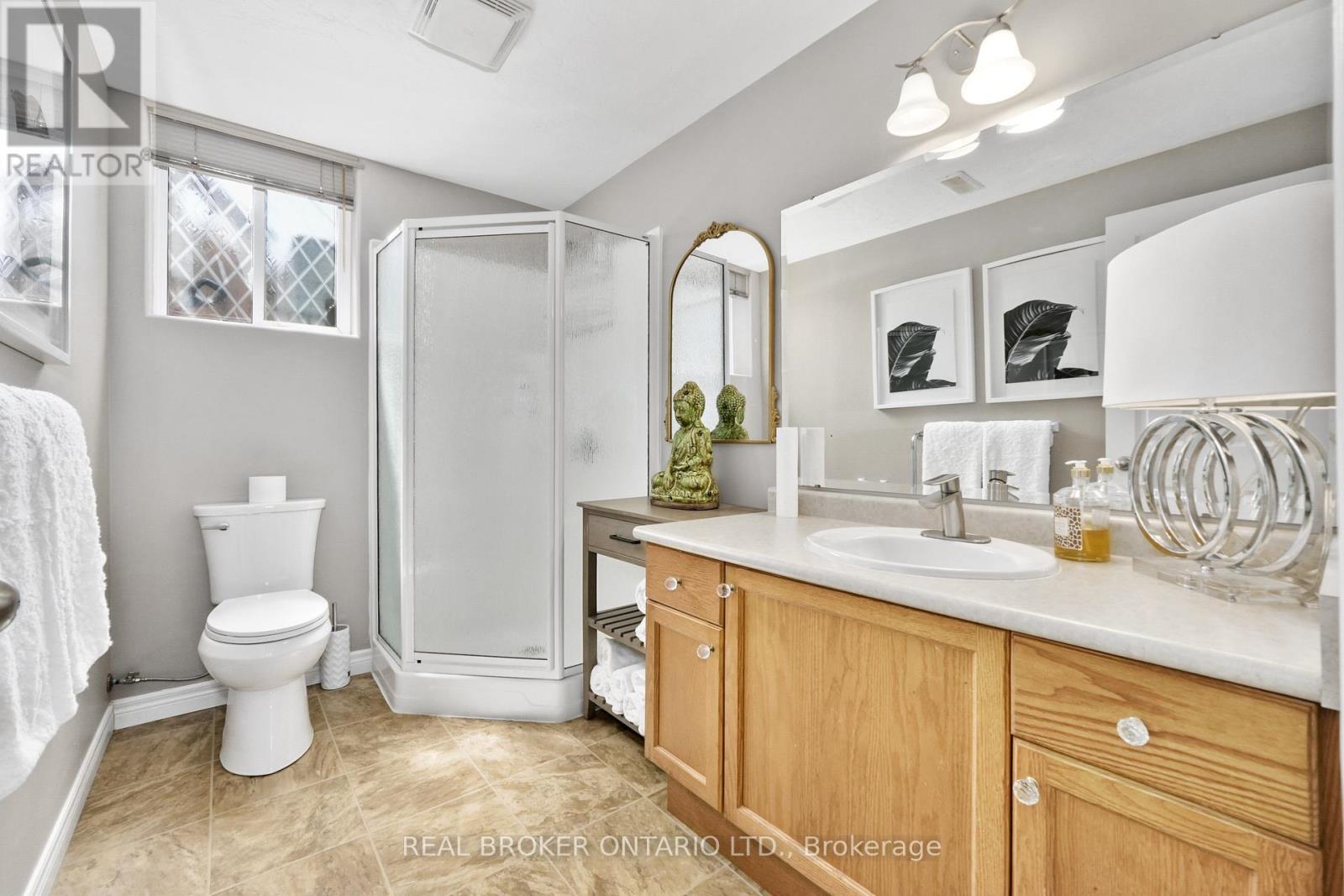 Photo 21 of 14 Northview Lane, Quinte West ON
