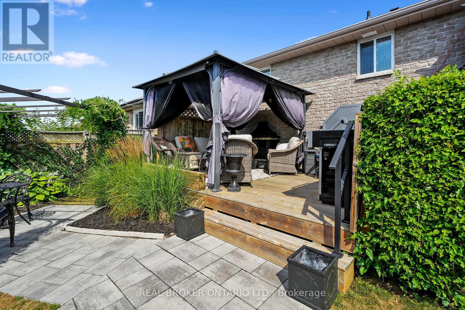 Photo 27 of 14 Northview Lane, Quinte West ON