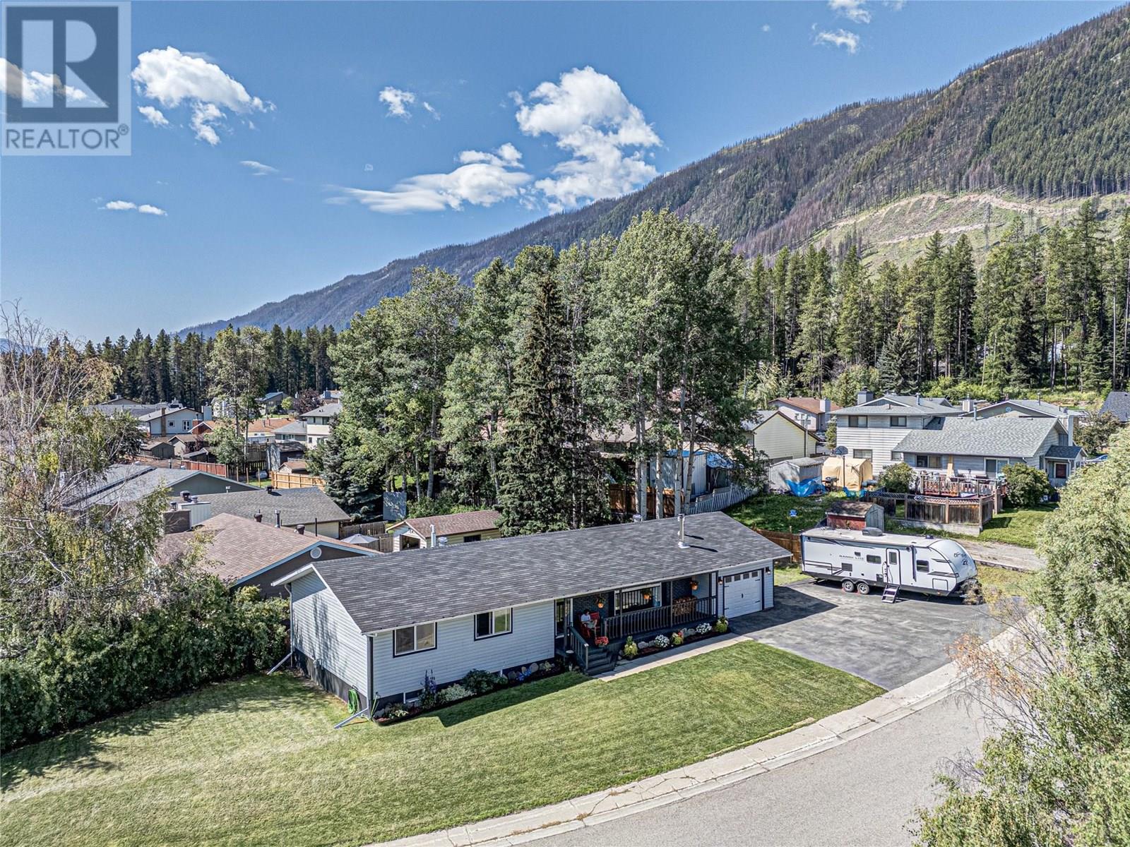 Photo 30 of 1255 Hickory Crescent, Sparwood BC