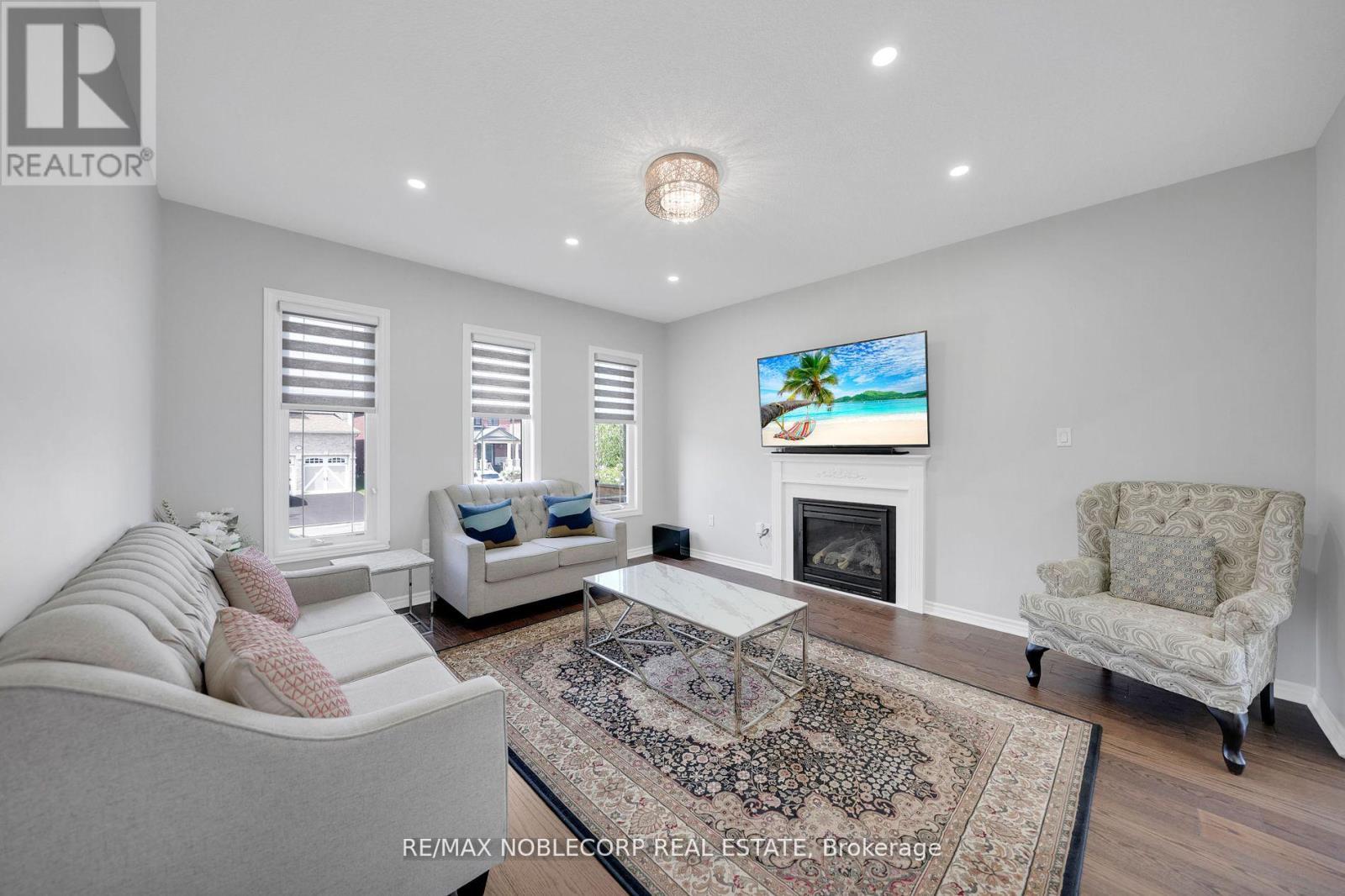 Photo 26 of 1 Walker Boulevard, New Tecumseth ON