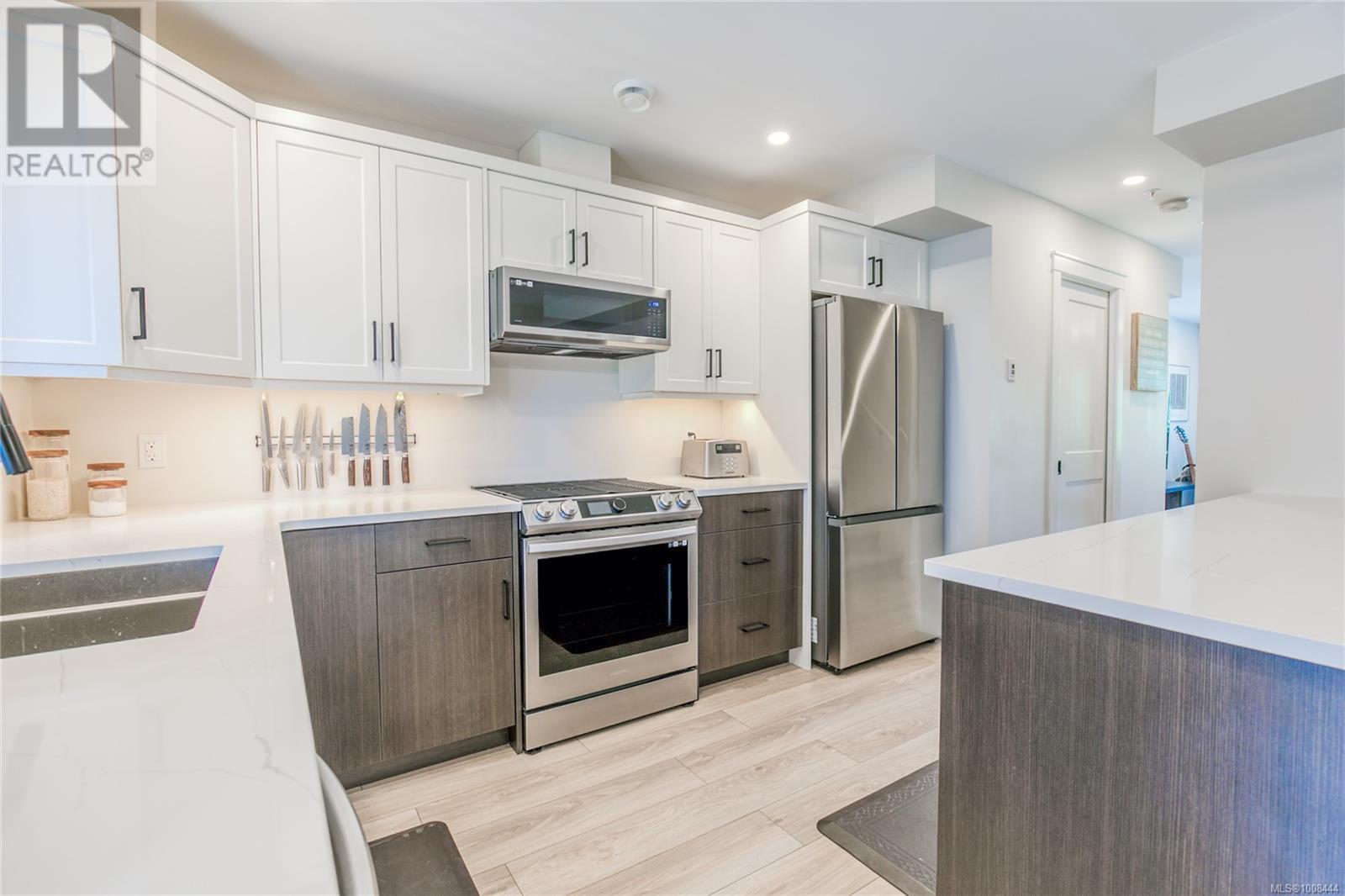 Photo 12 of 142 600 Ninth St, Nanaimo BC