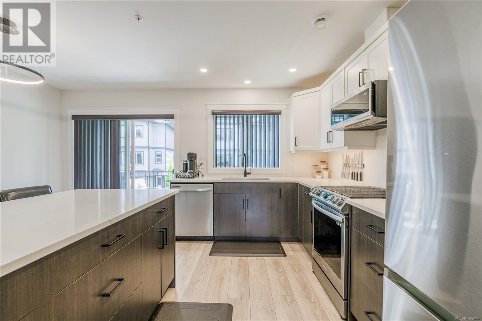 Photo 14 of 142 600 Ninth St, Nanaimo BC