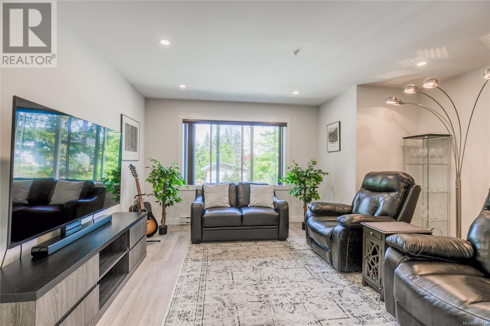 Photo 8 of 142 600 Ninth St, Nanaimo BC