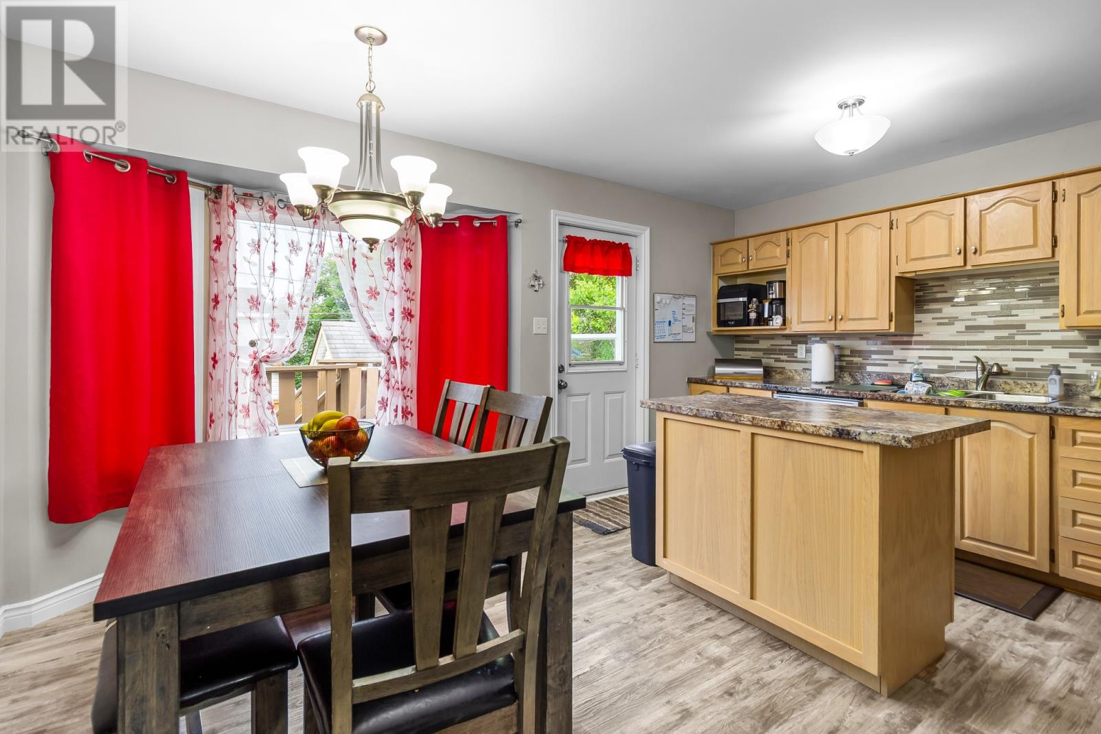 Photo 7 of 6 Grandy Crescent, Mount Pearl NL