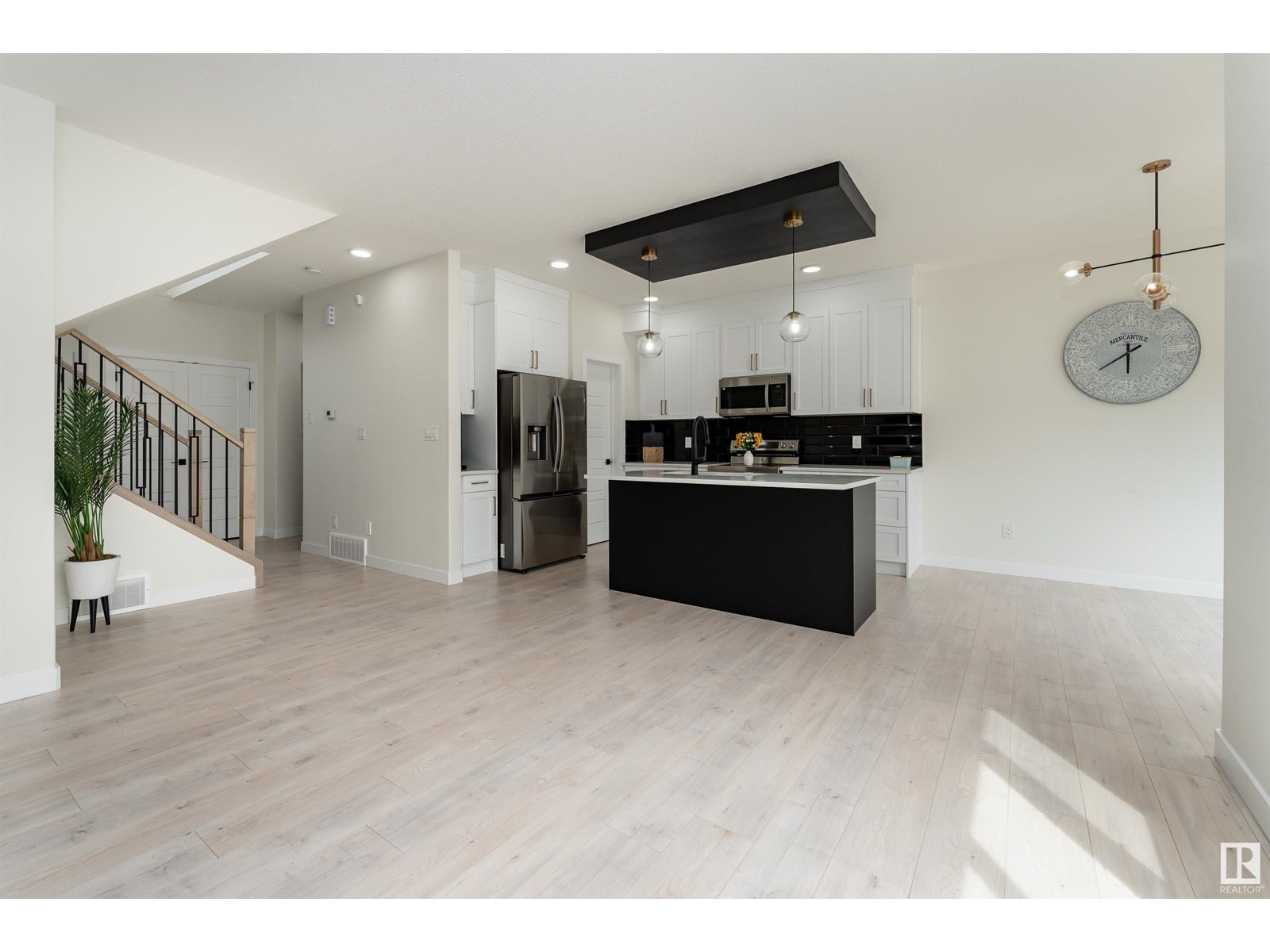 Photo 16 of 112 Bluff Cv, Leduc AB