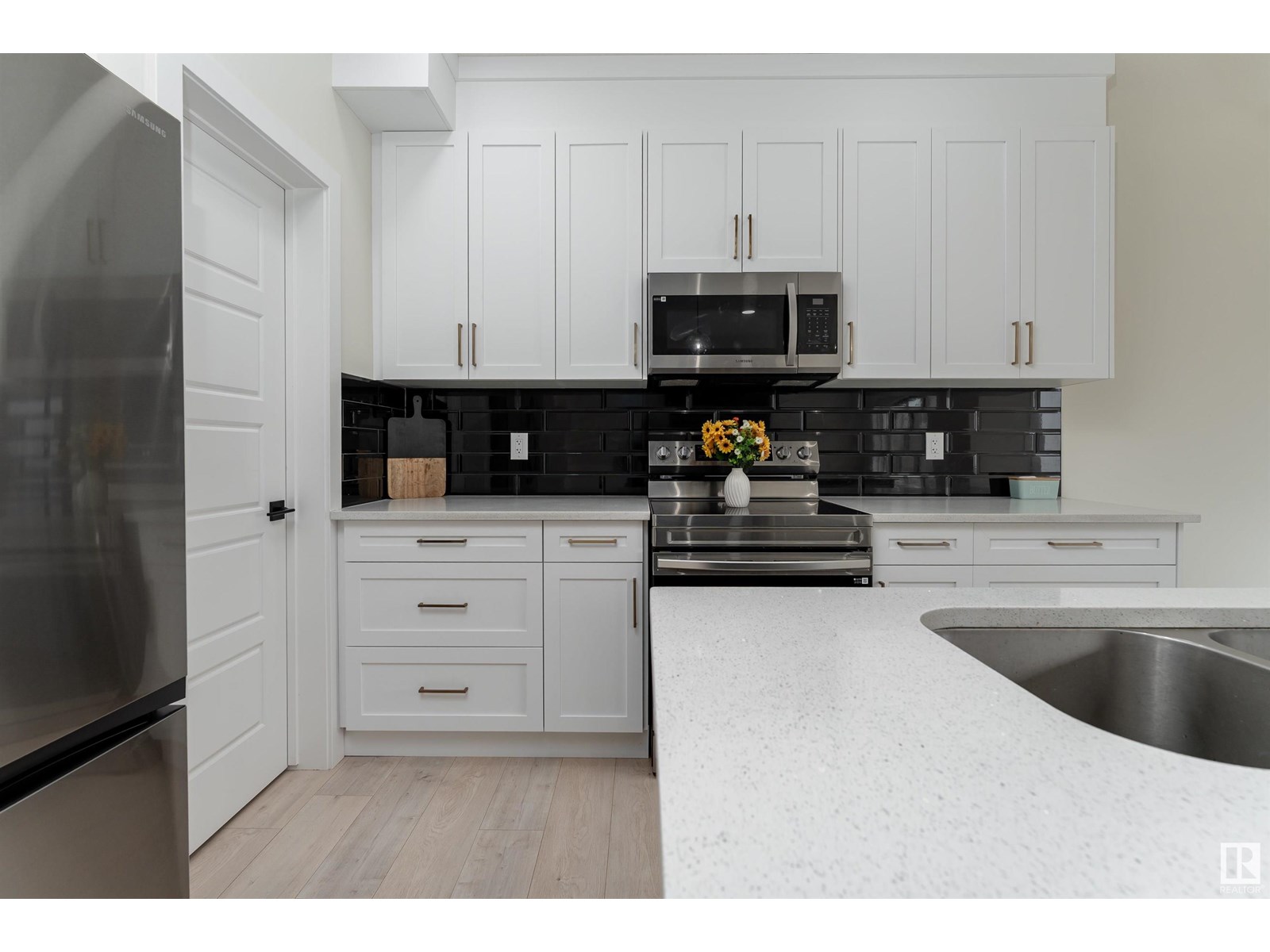 Photo 6 of 112 Bluff Cv, Leduc AB