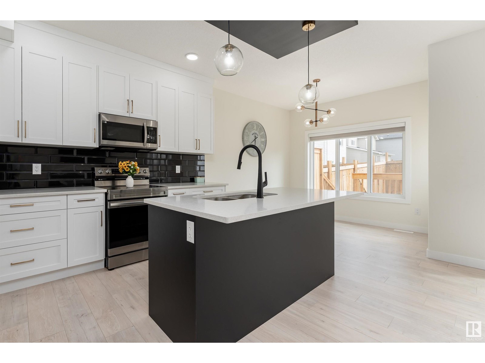 Photo 7 of 112 Bluff Cv, Leduc AB