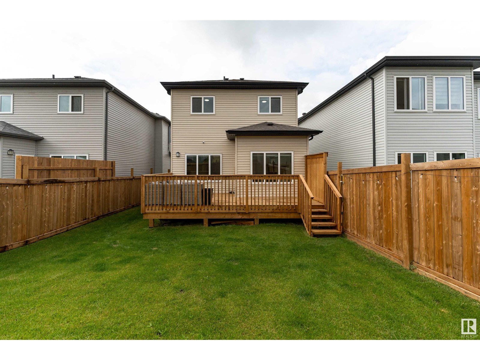 Photo 48 of 112 Bluff Cv, Leduc AB