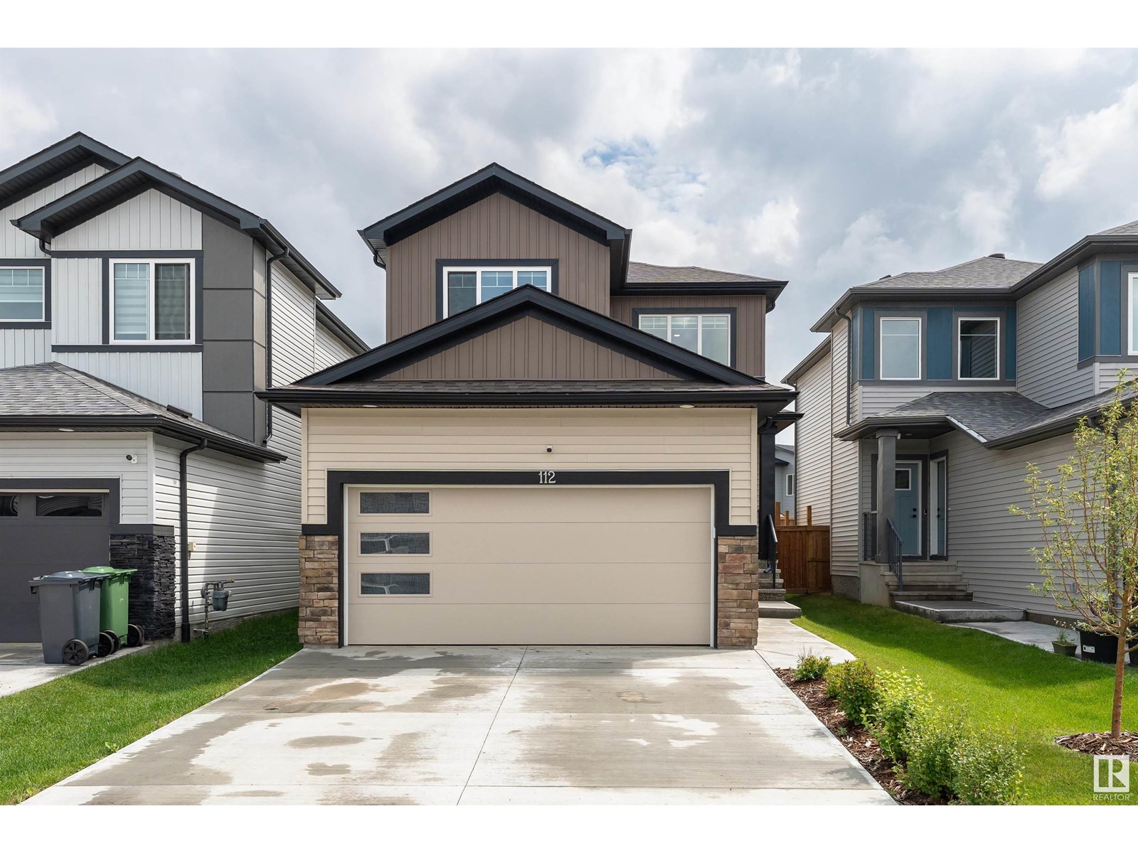 Photo 2 of 112 Bluff Cv, Leduc AB