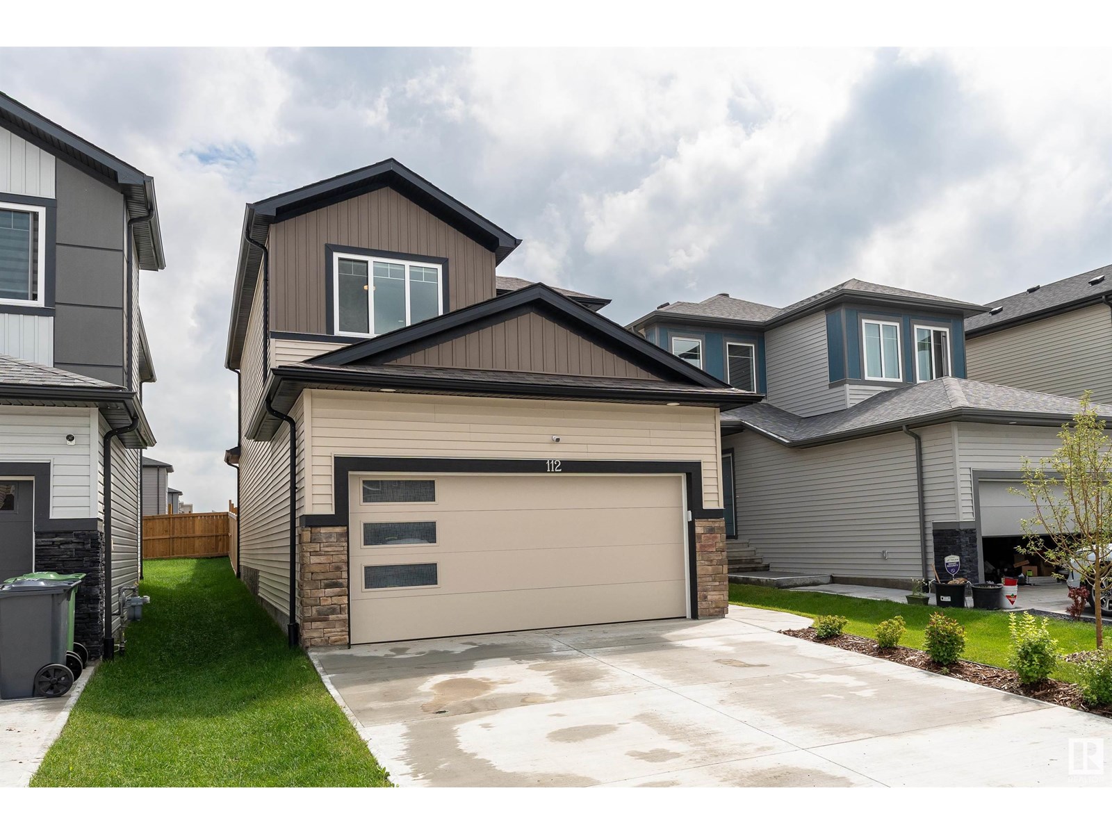 Photo 51 of 112 Bluff Cv, Leduc AB