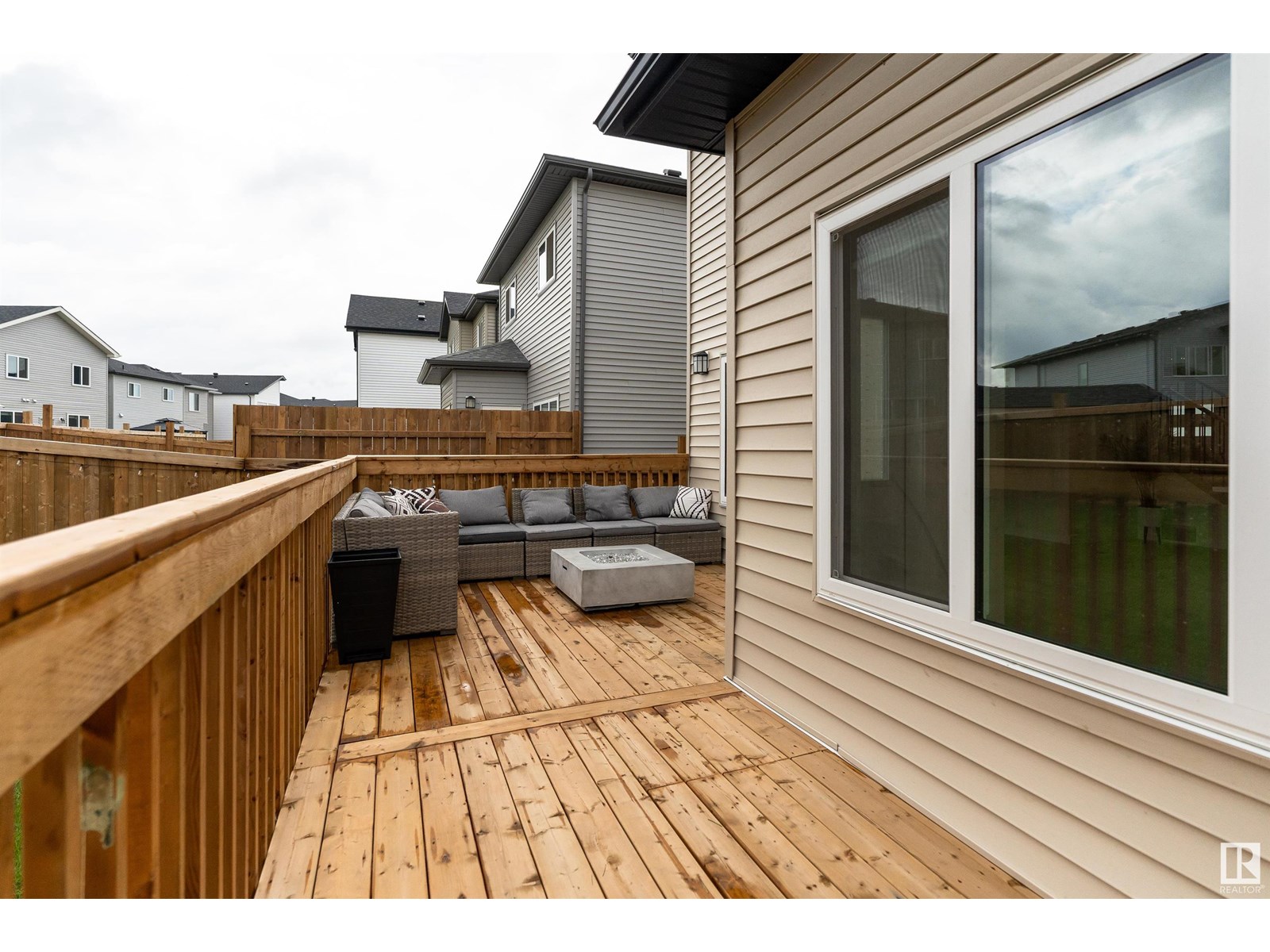 Photo 45 of 112 Bluff Cv, Leduc AB