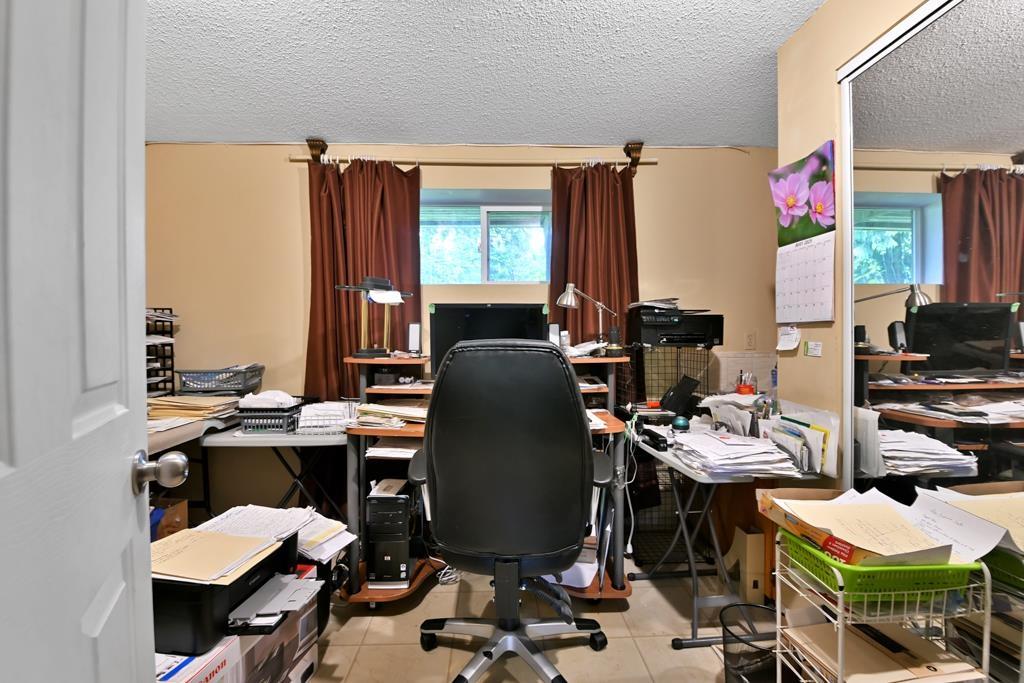 Photo 24 of 3191 Lefeuvre Road, Abbotsford BC