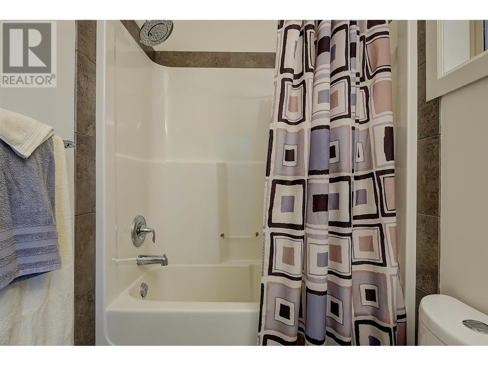  2190 Alvarado Trail, West Kelowna