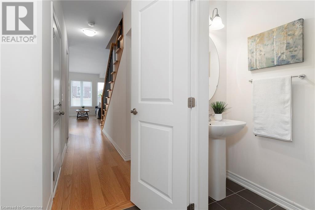 Photo 2 of 333 Raymond Road, Ancaster ON