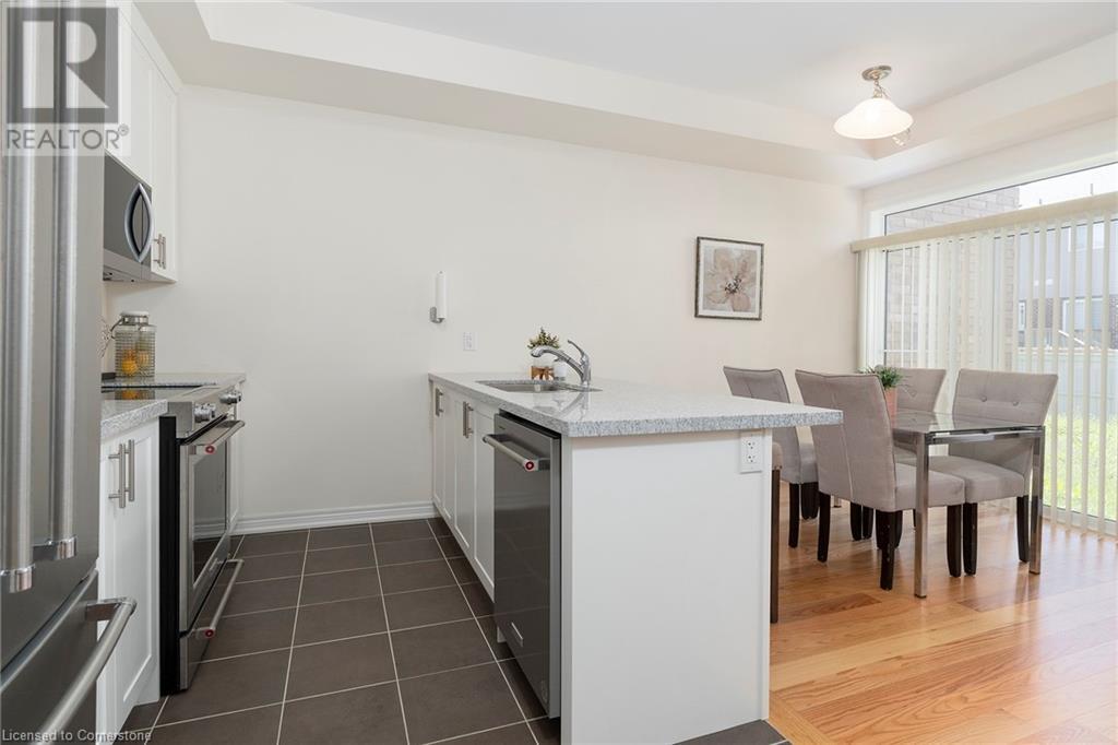 Photo 4 of 333 Raymond Road, Ancaster ON