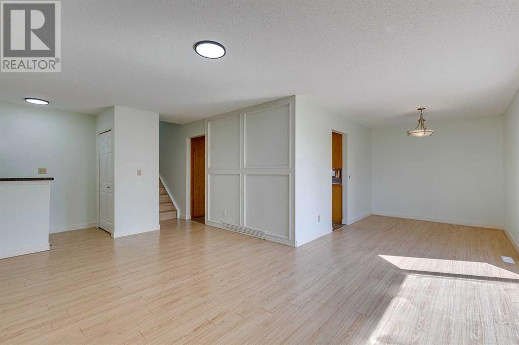Single Family House 4 Level for Sale in  Rundleson Place NE Rundle Calgary 