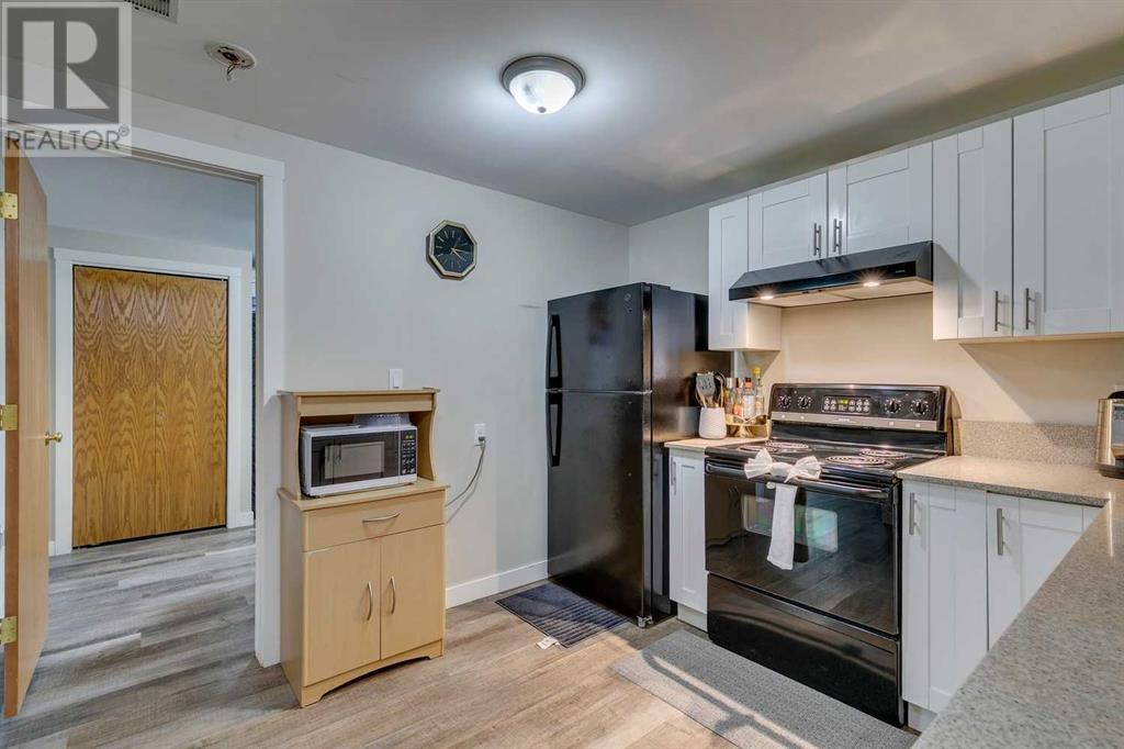 Single Family House 4 Level for Sale in  Rundleson Place NE Rundle Calgary 