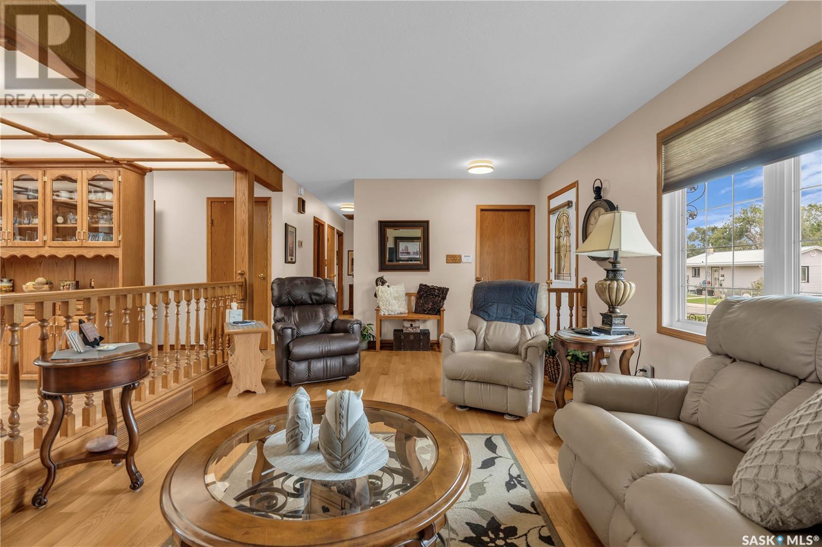 Photo 10 of 804 Eastview Avenue, Regina SK