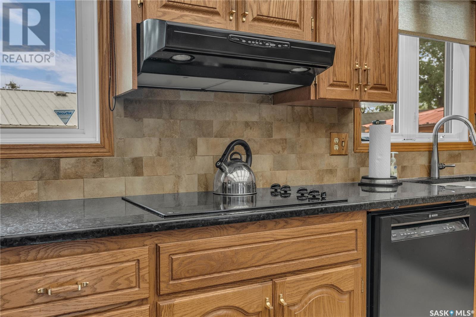 Photo 14 of 804 Eastview Avenue, Regina SK