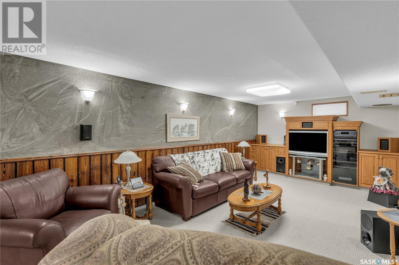 Photo 27 of 804 Eastview Avenue, Regina SK