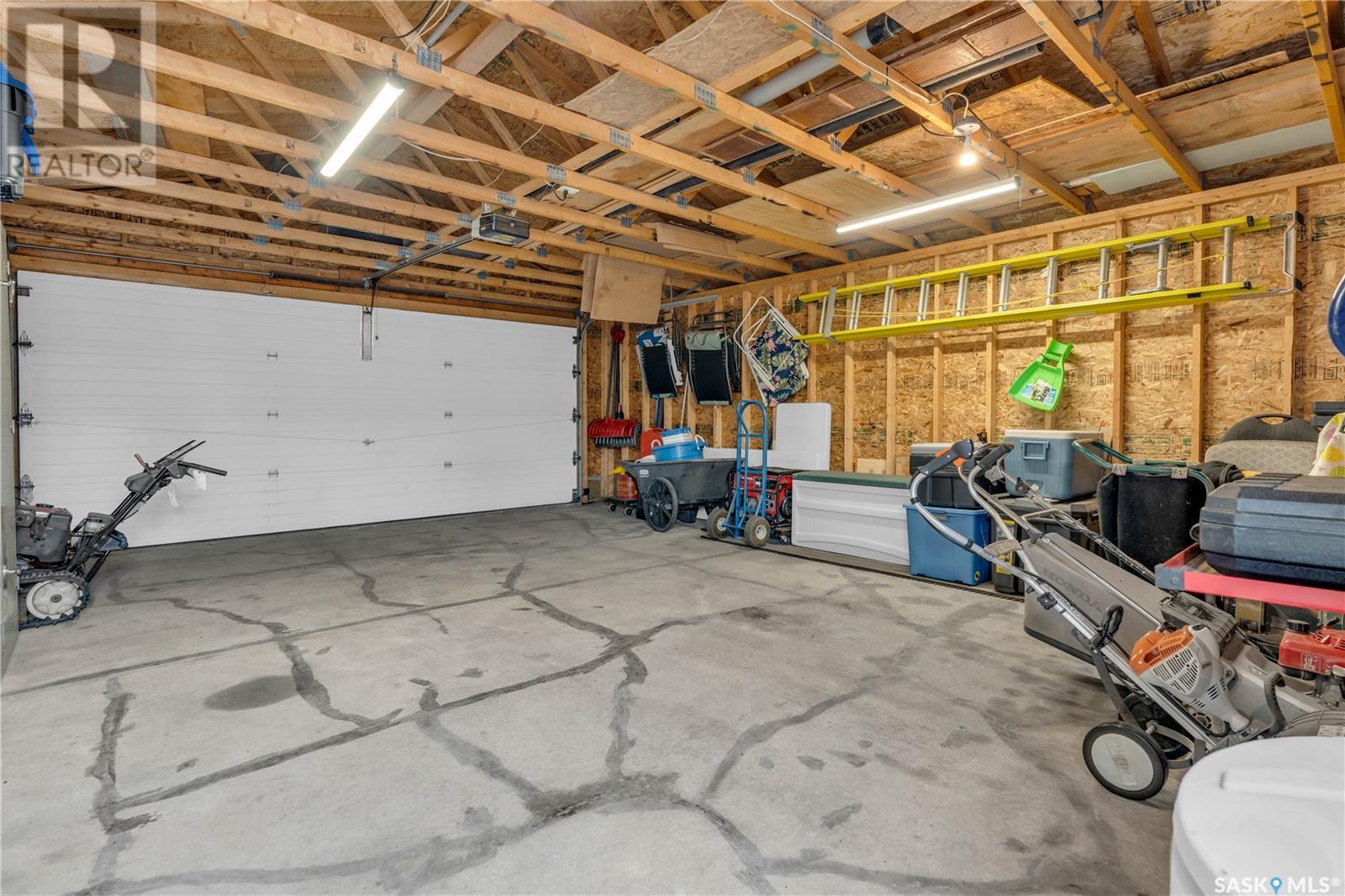 Photo 46 of 804 Eastview Avenue, Regina SK