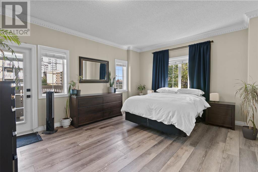 Single Family House for Sale in    Avenue SW Beltline Calgary 