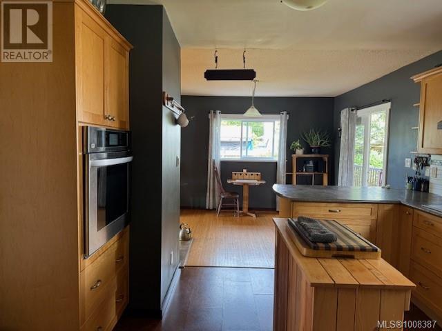 Photo 9 of 4520 Byng Rd, Port Hardy BC