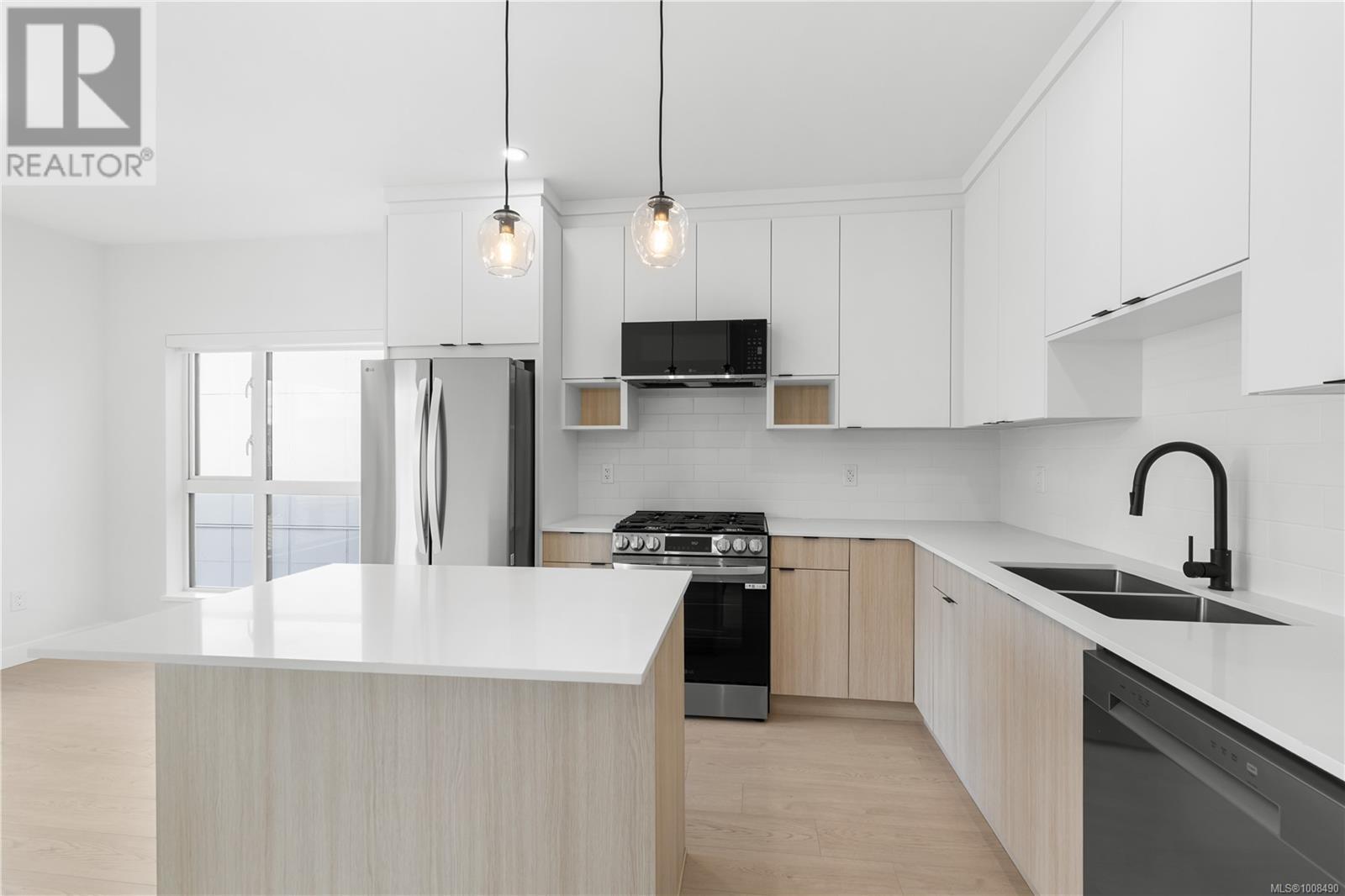 Photo 14 of 417 2629 Millstream Rd, Langford BC