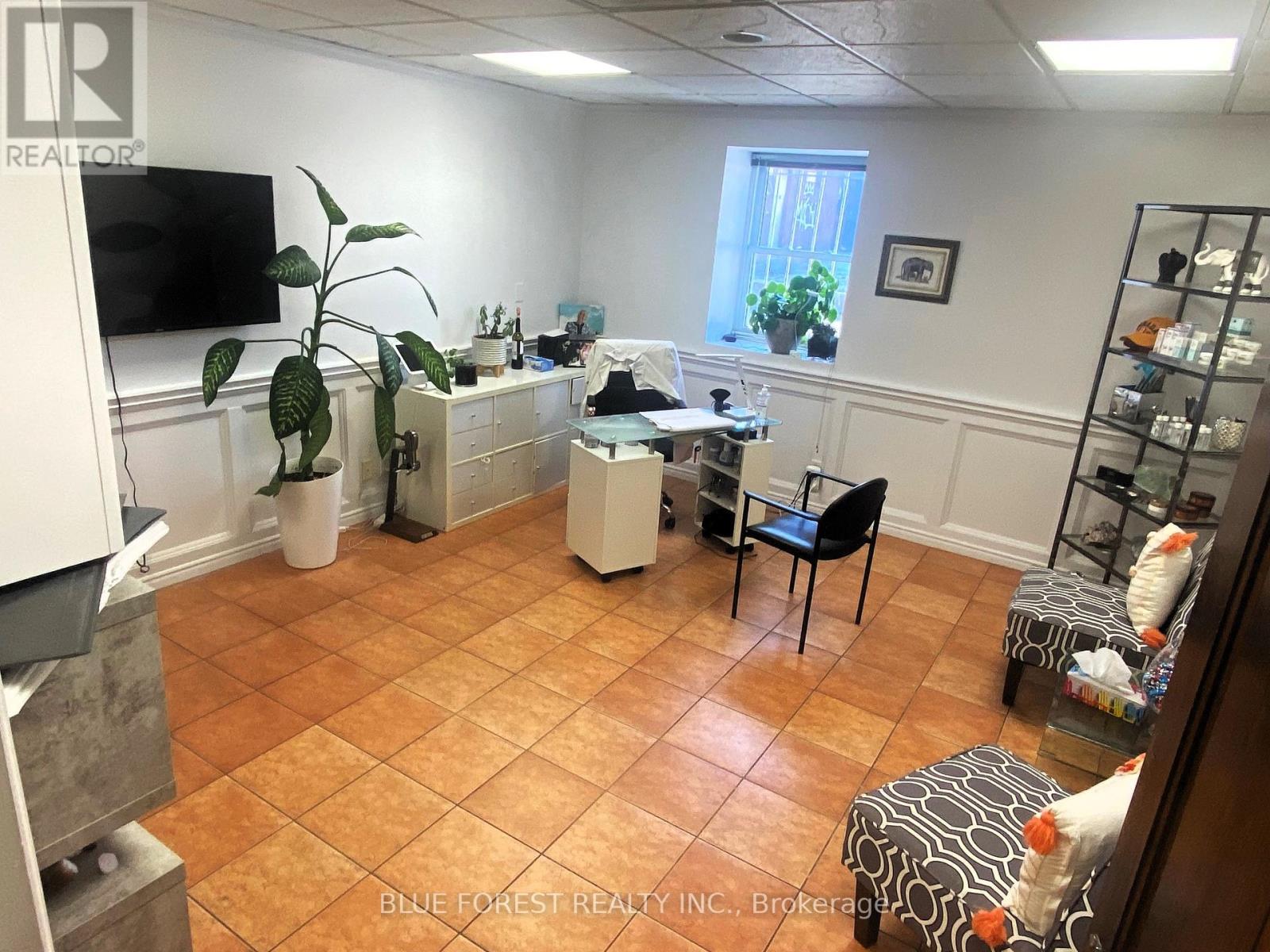 Photo 28 of 670 Goyeau Street, Windsor ON