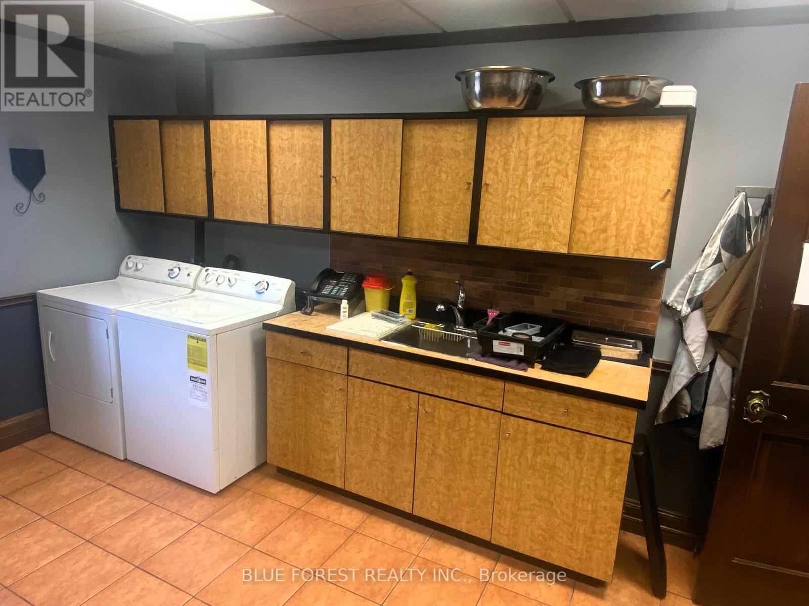 Photo 42 of 670 Goyeau Street, Windsor ON