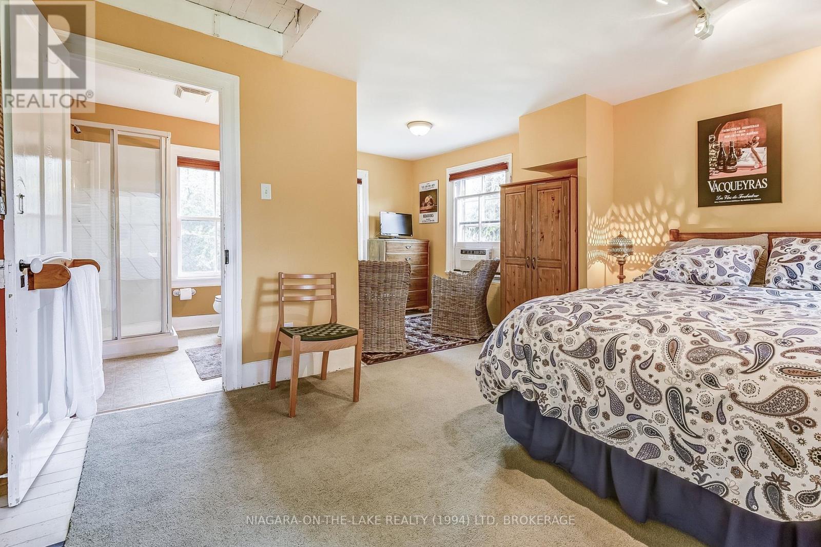 Photo 16 of 129 Victoria Street, Niagaraonthelake ON